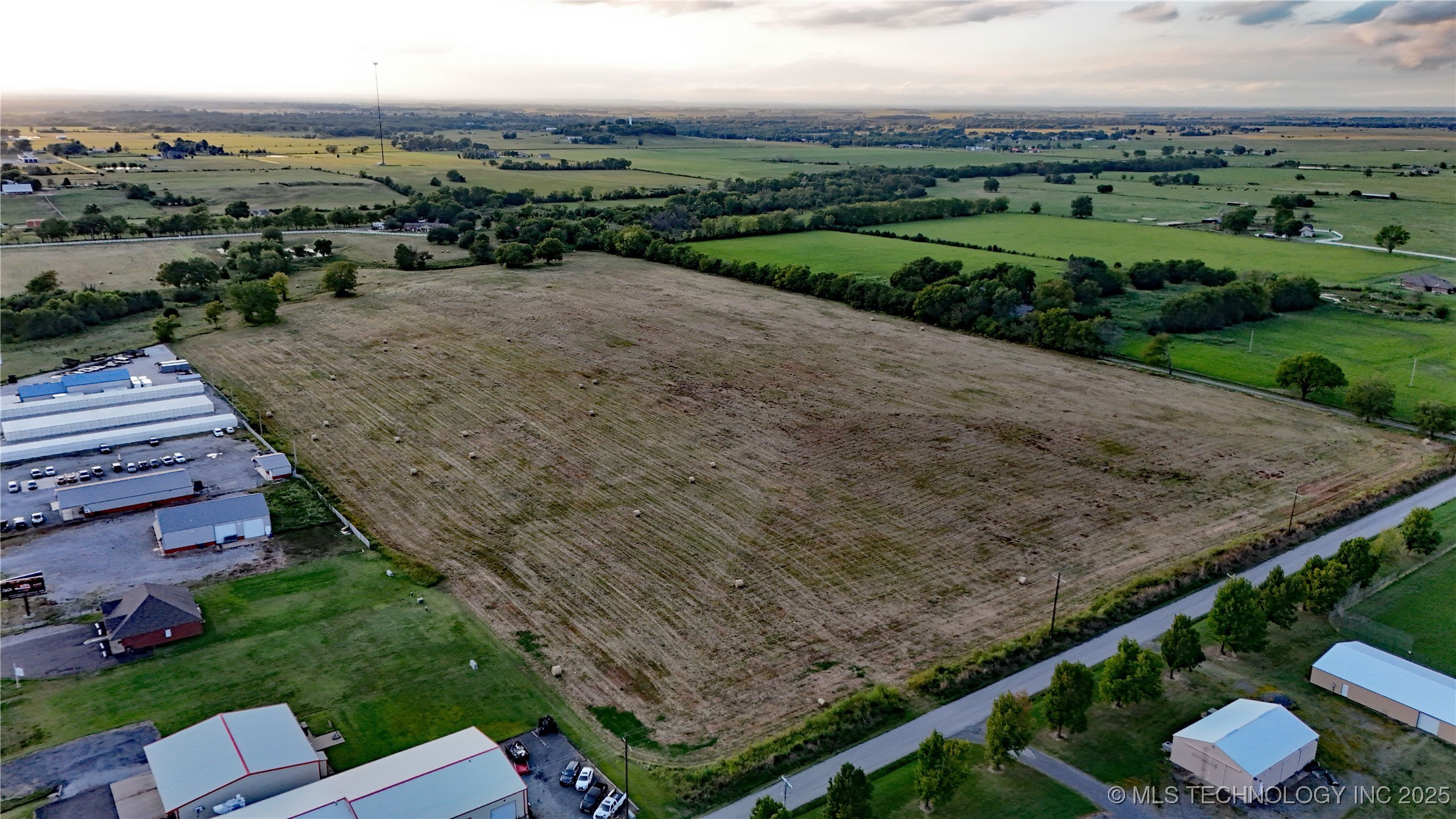 2543432 Property Photo 28