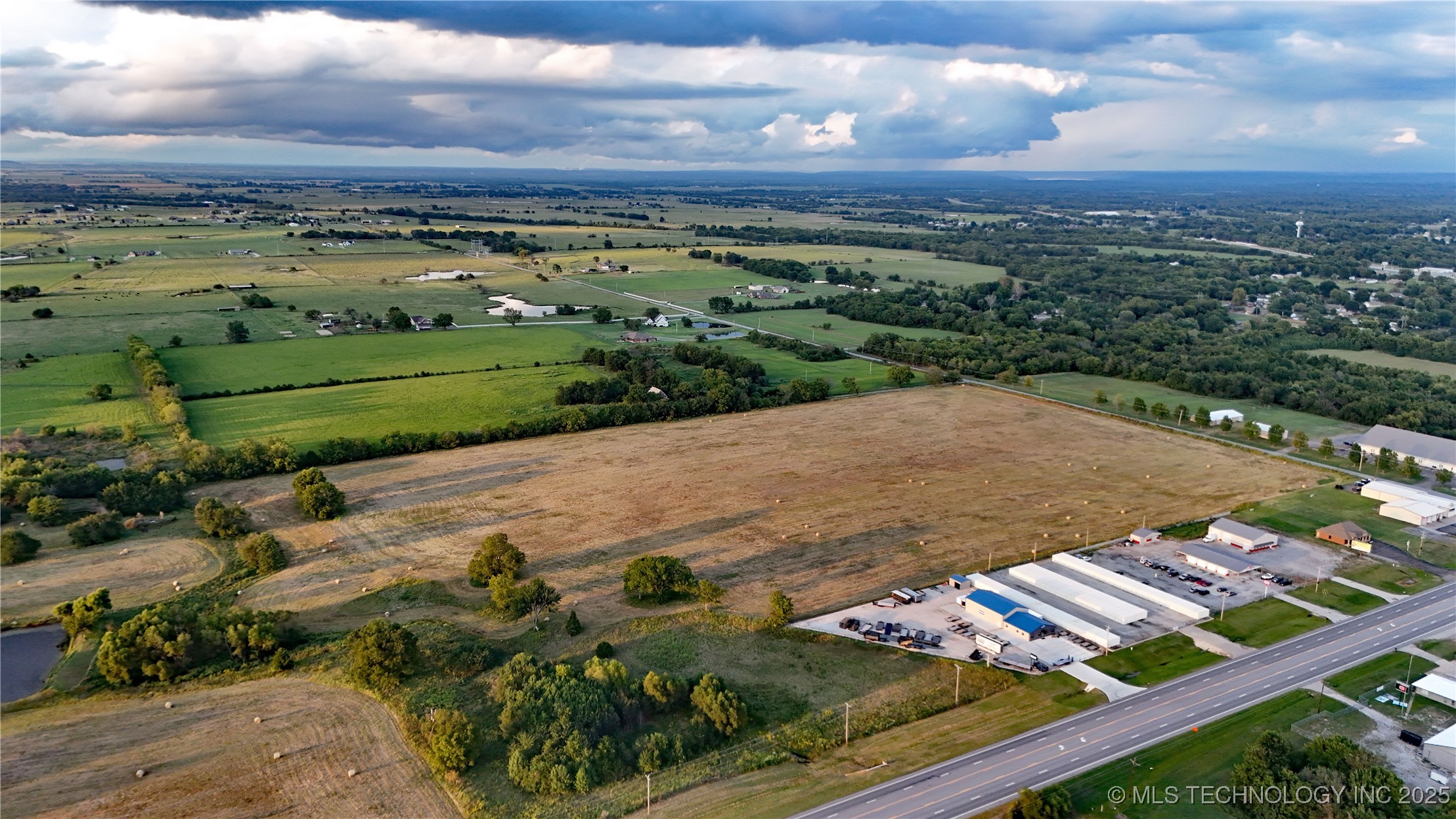 2543432 Property Photo 30