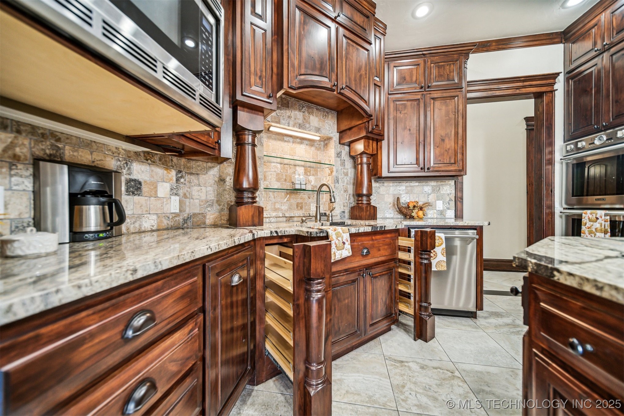 2365 Deer Run Property Photo 15