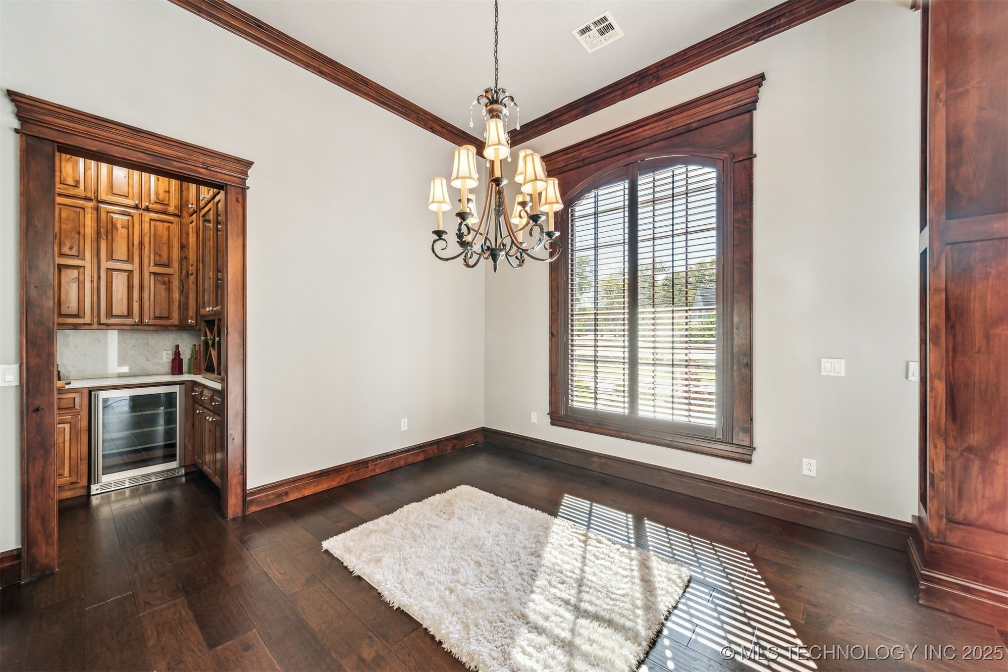 2365 Deer Run Property Photo 24