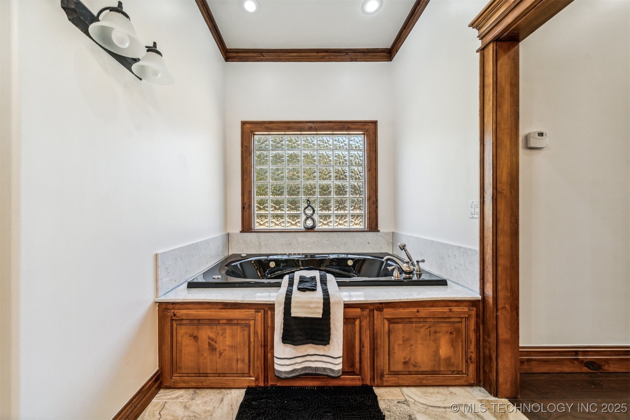 2365 Deer Run Property Photo 36