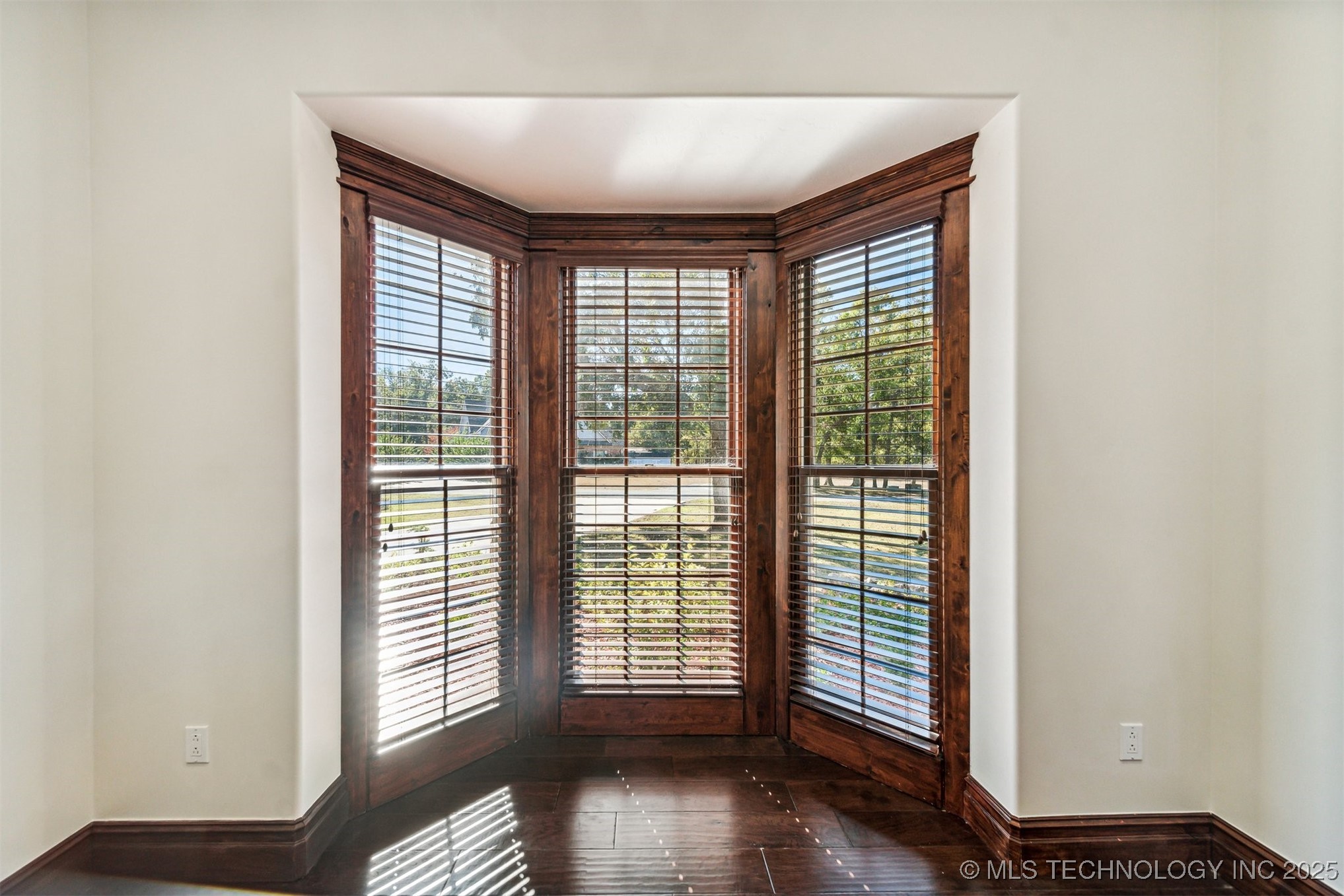 2365 Deer Run Property Photo 57