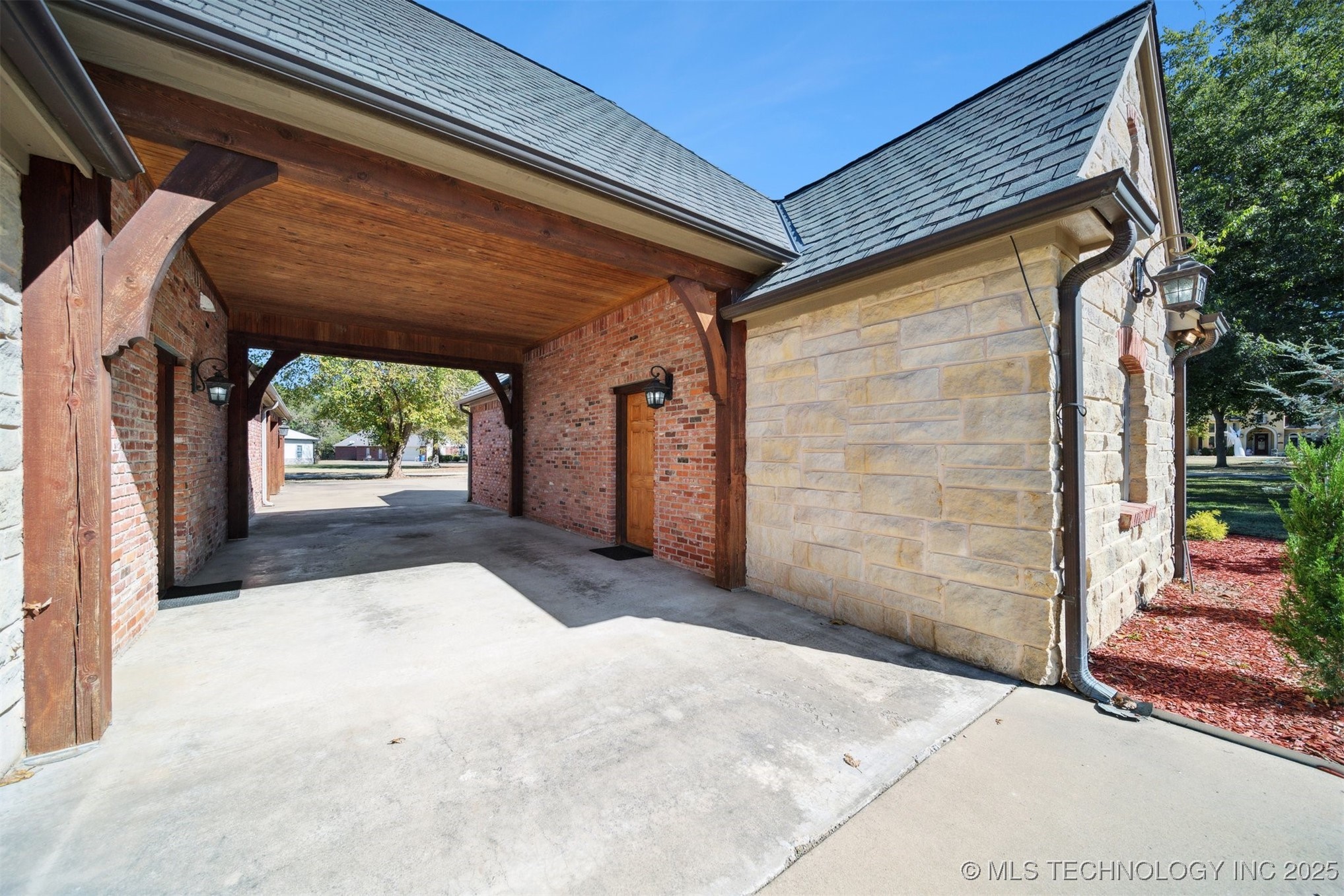 2365 Deer Run Property Photo 66