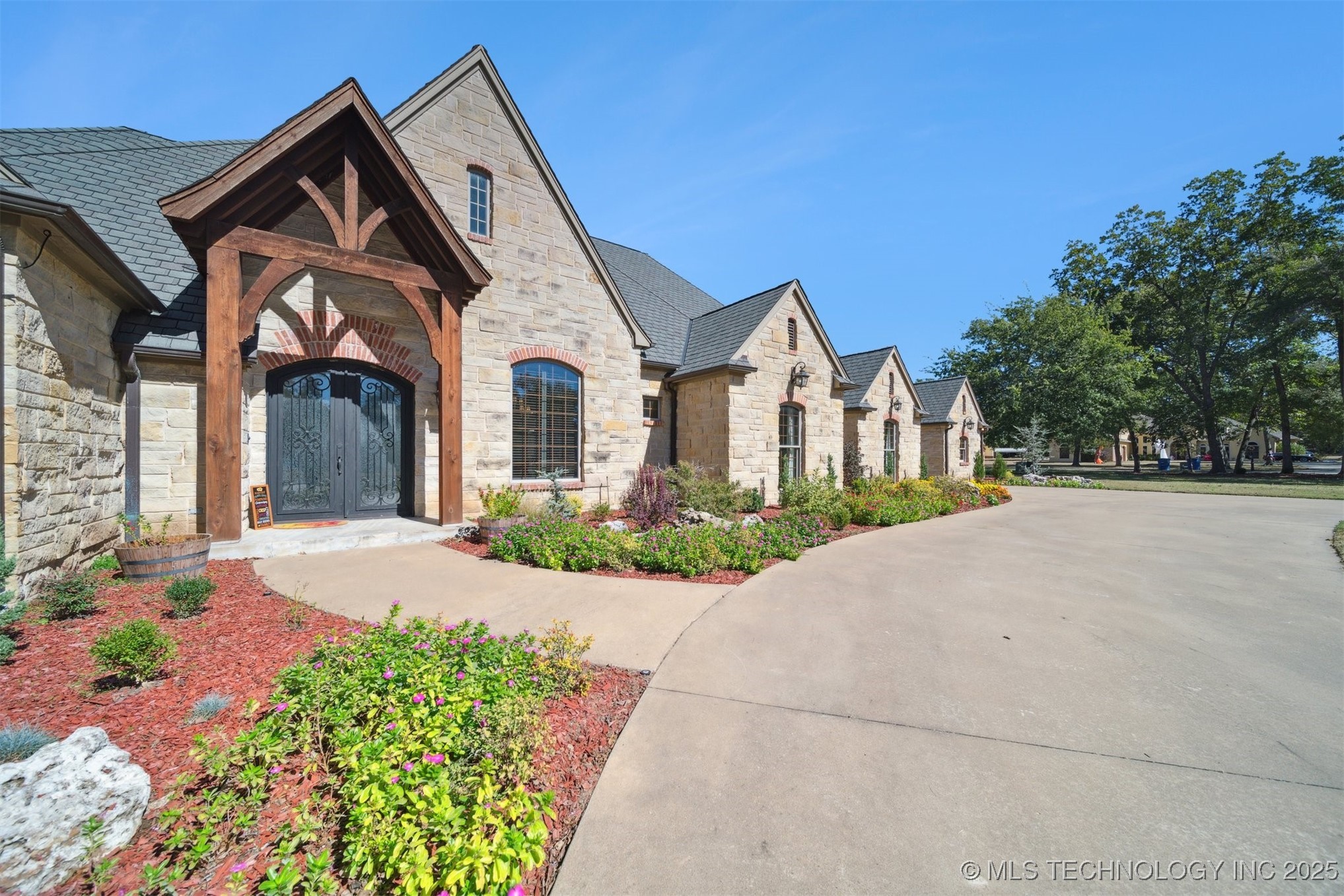 2365 Deer Run Property Photo 76