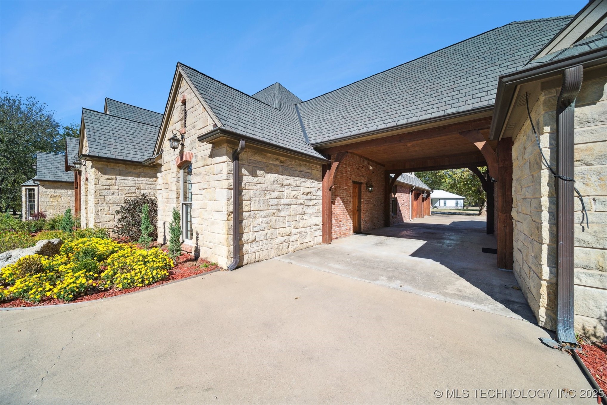 2365 Deer Run Property Photo 78