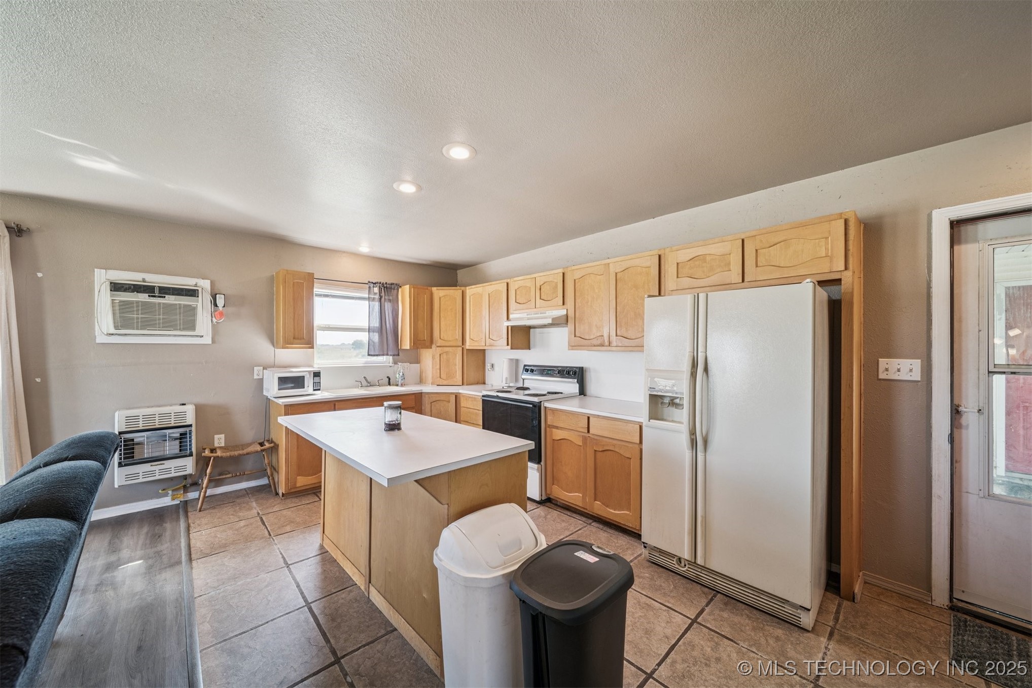 109159 S 4210 Road Property Photo 38