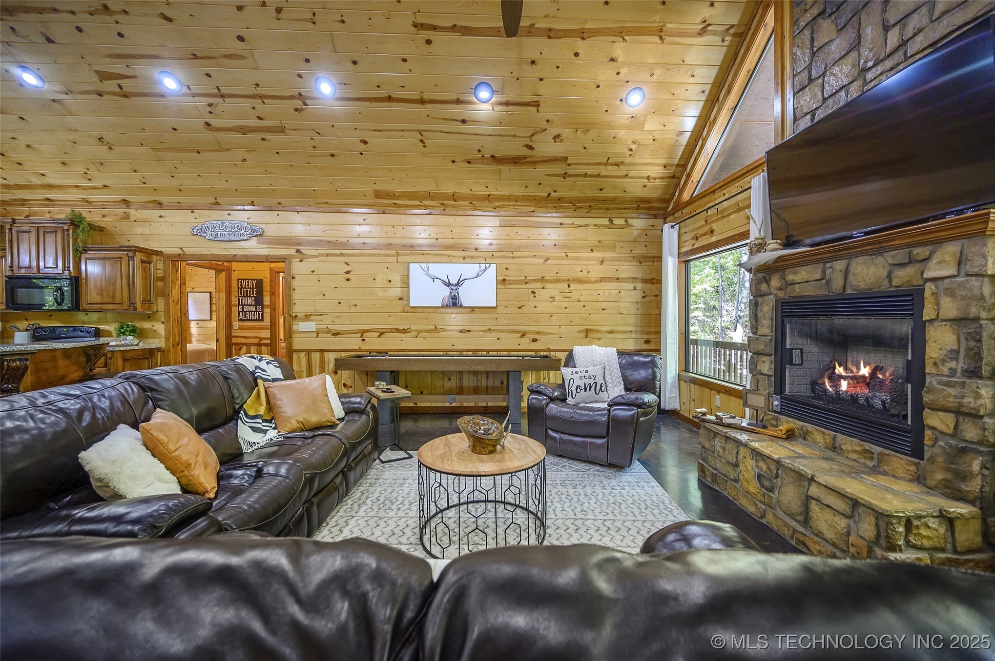 562 Timber Creek Property Photo 12