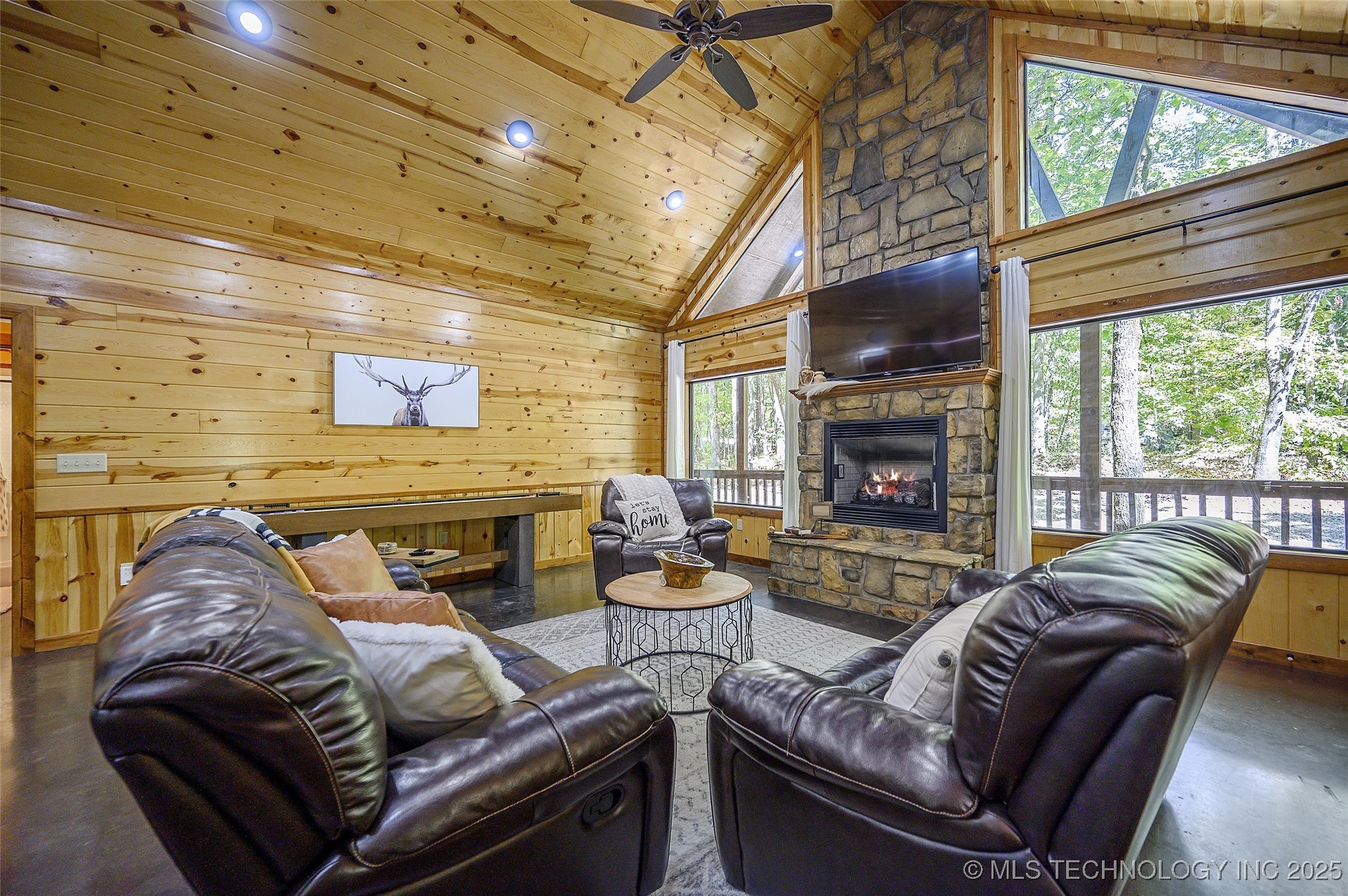 562 Timber Creek Property Photo 13