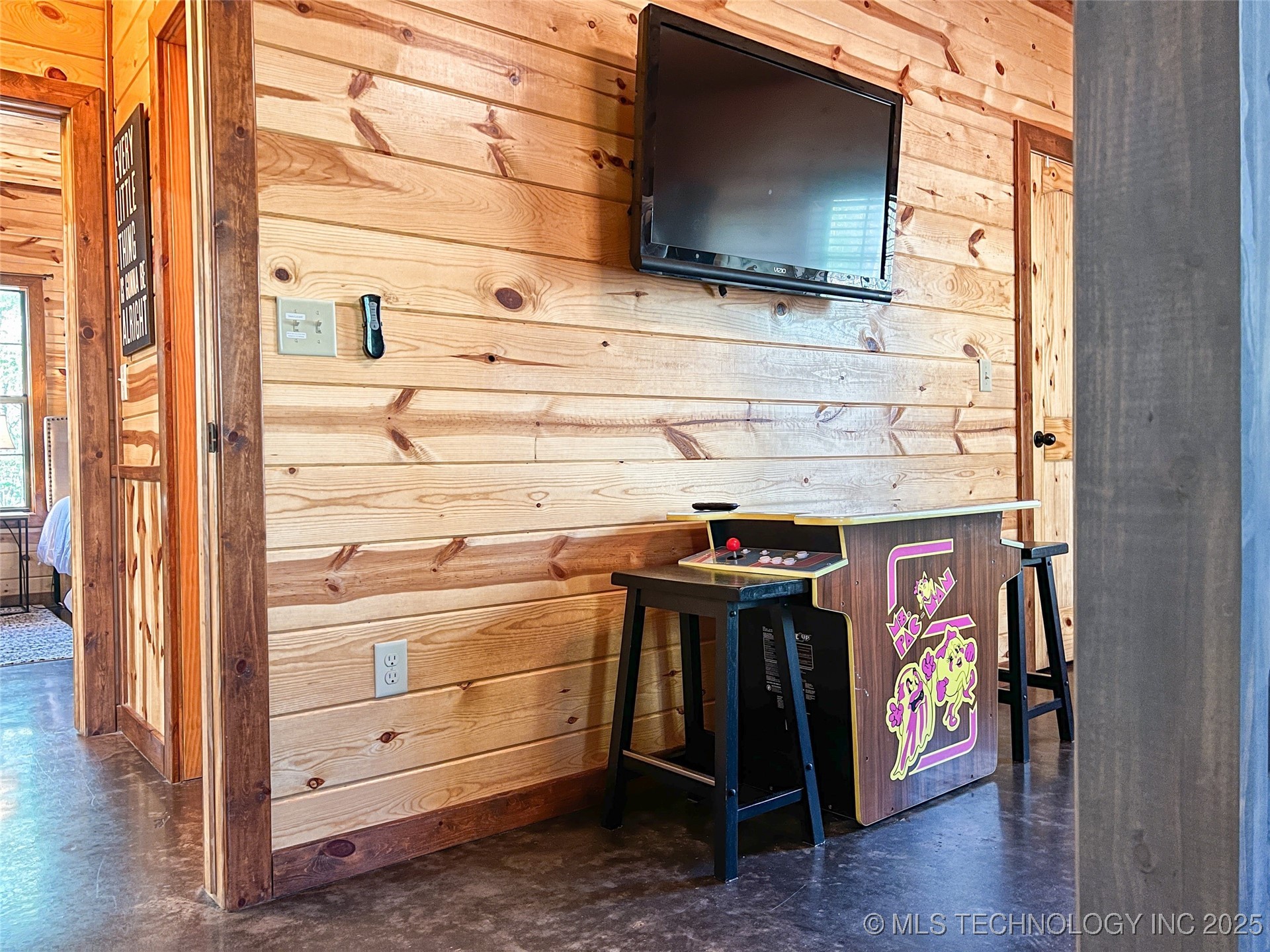 562 Timber Creek Property Photo 16