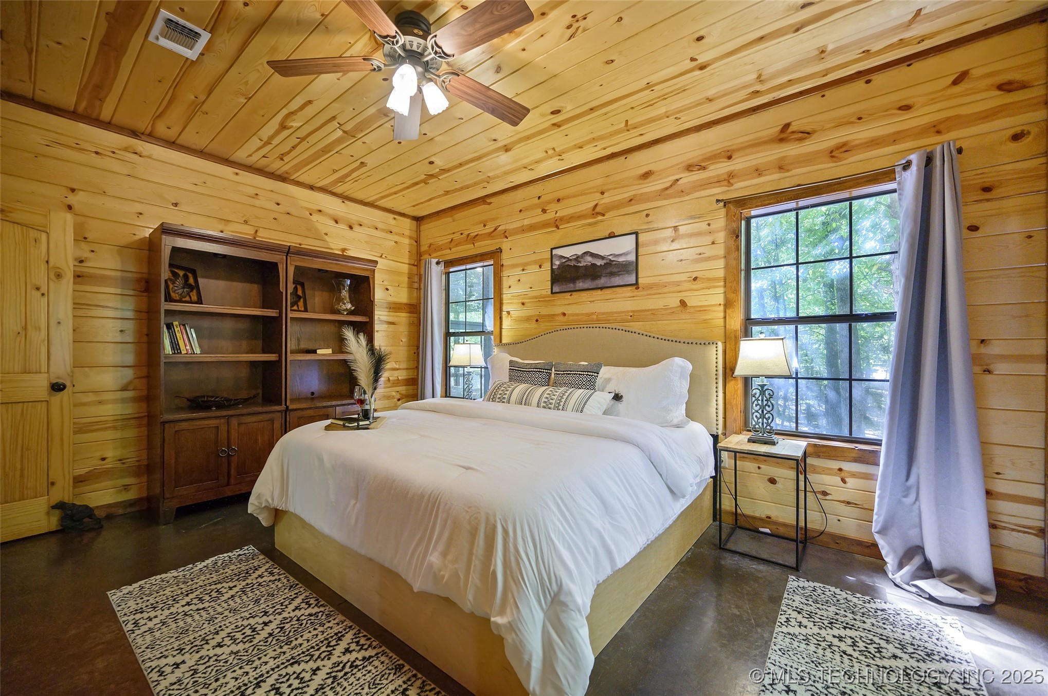 562 Timber Creek Property Photo 23