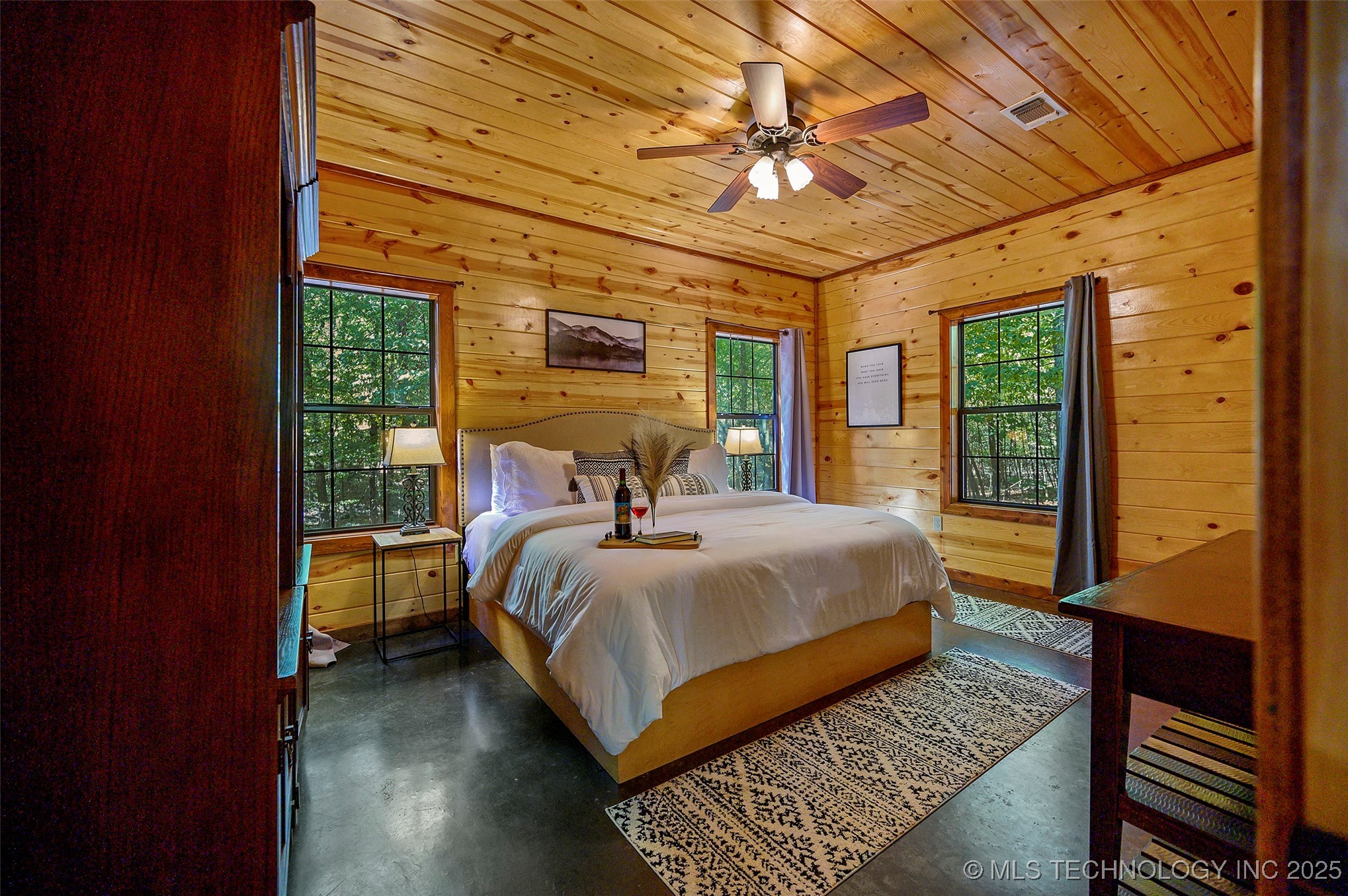 562 Timber Creek Property Photo 27