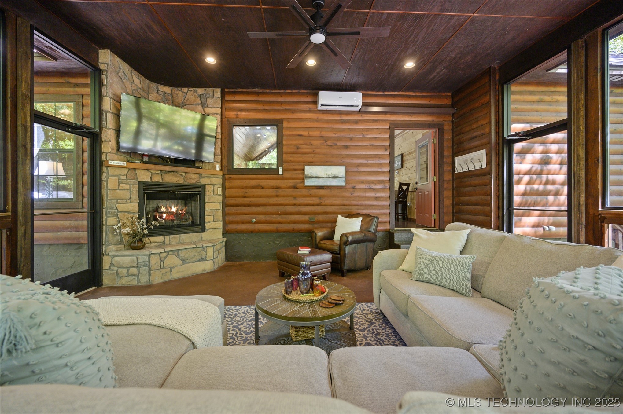 562 Timber Creek Property Photo 29