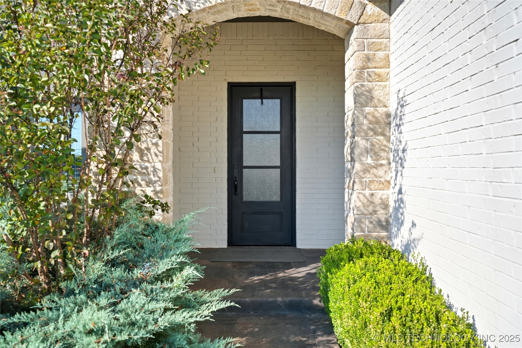 4012 W Winston Street Property Photo 3