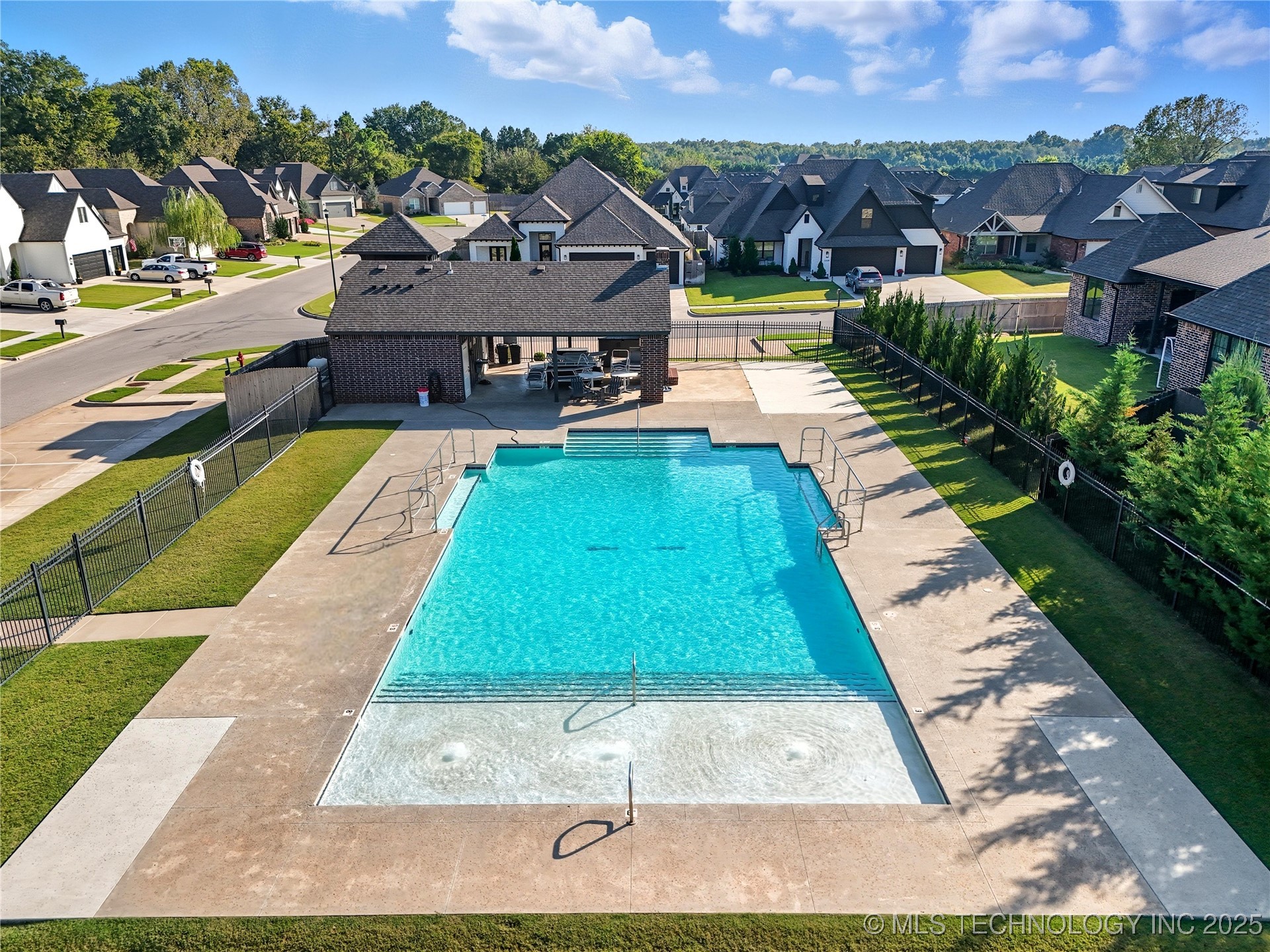 4012 W Winston Street Property Photo 75