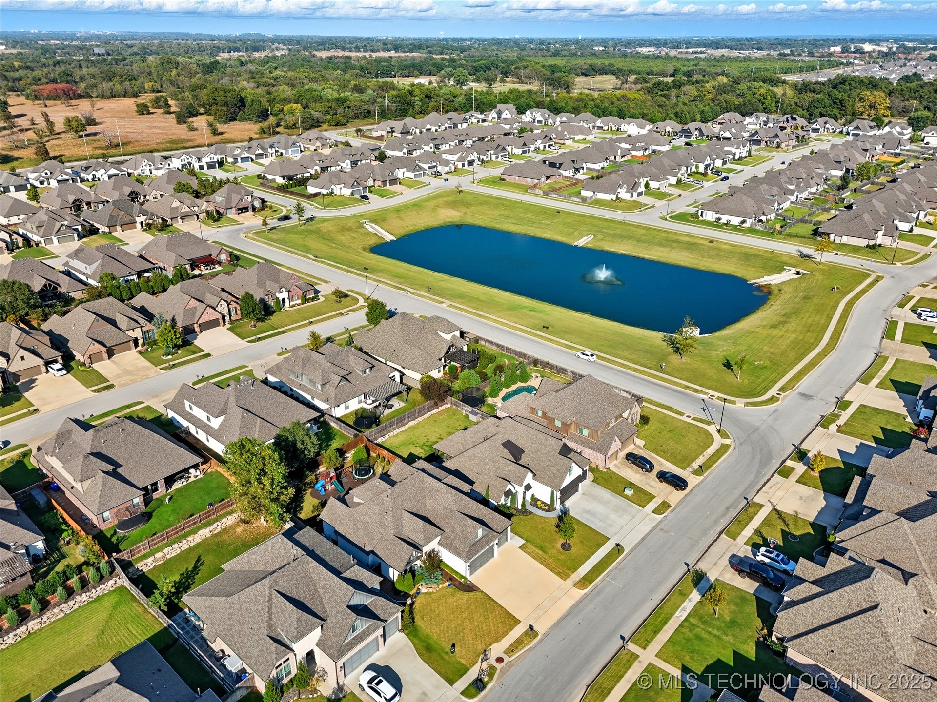 4012 W Winston Street Property Photo 76