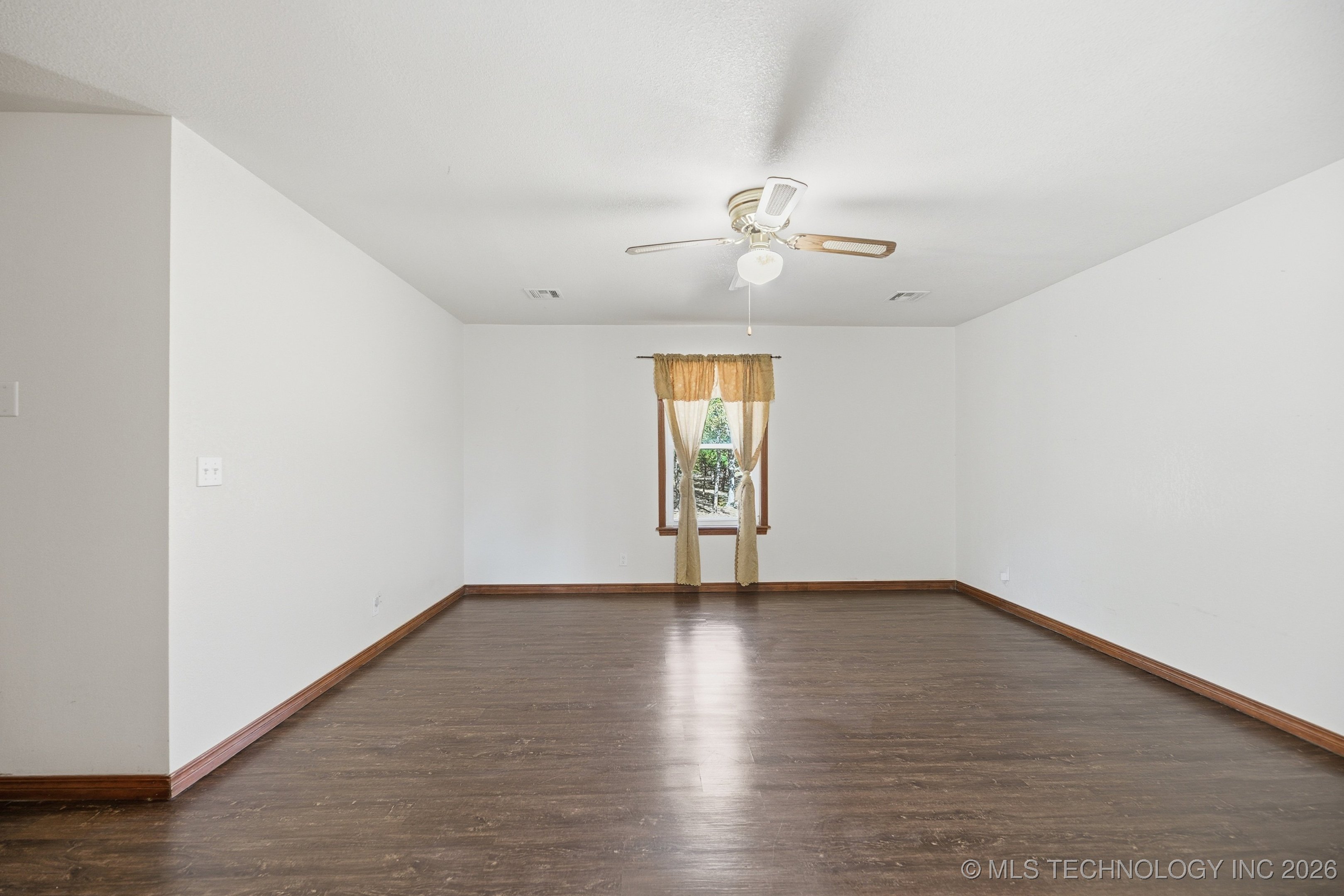 15232 E 495 Road Property Photo 14