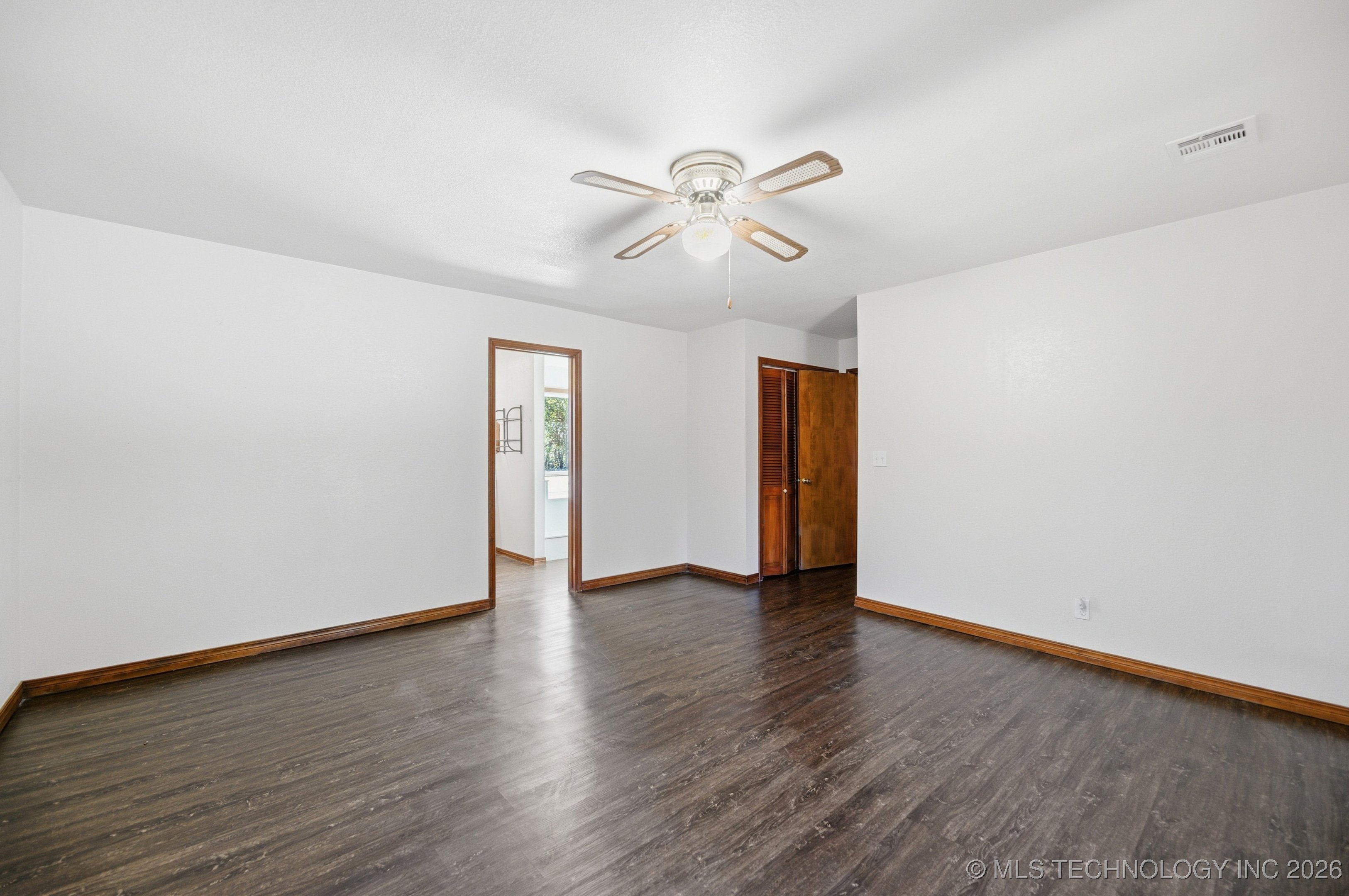 15232 E 495 Road Property Photo 15