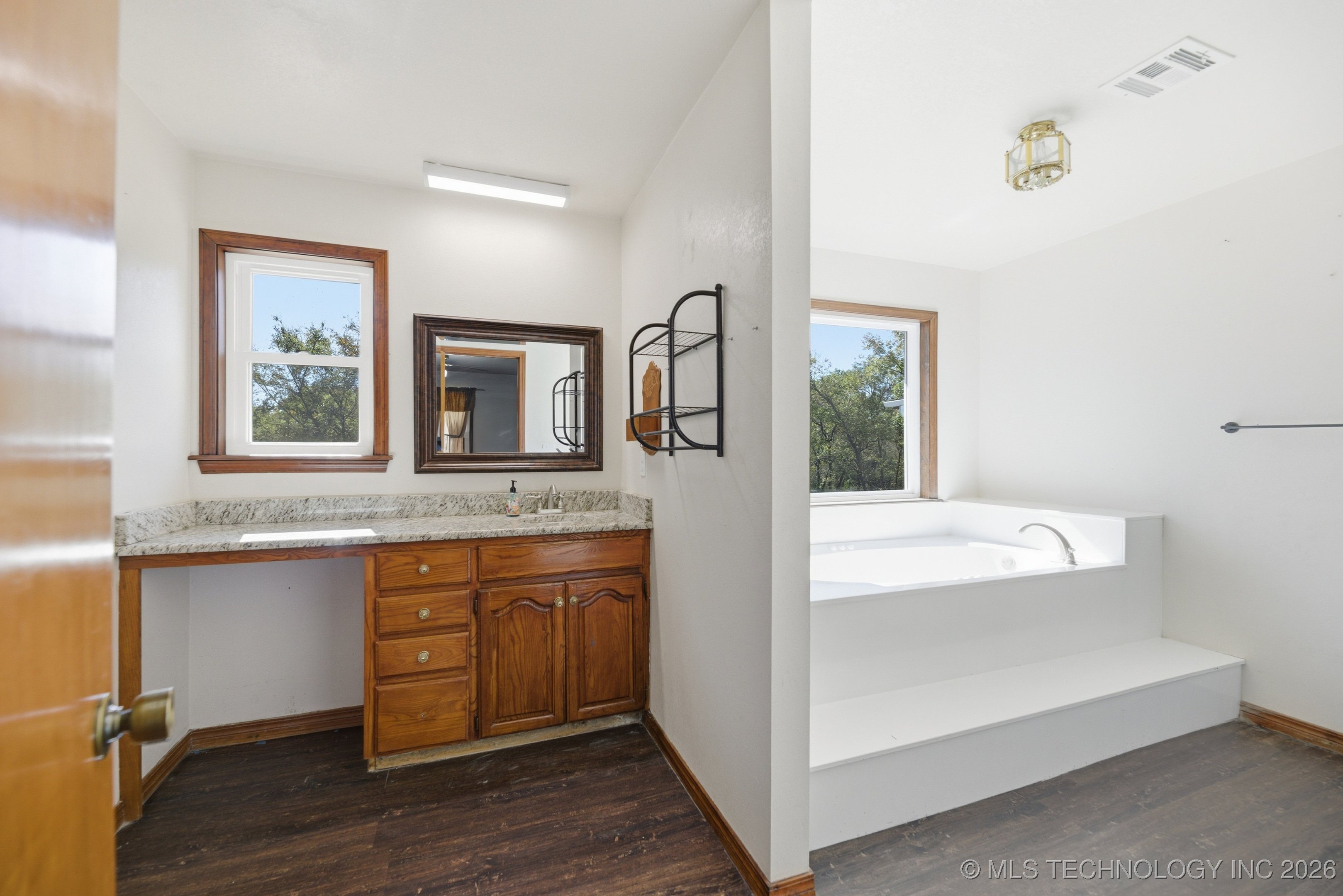 15232 E 495 Road Property Photo 16