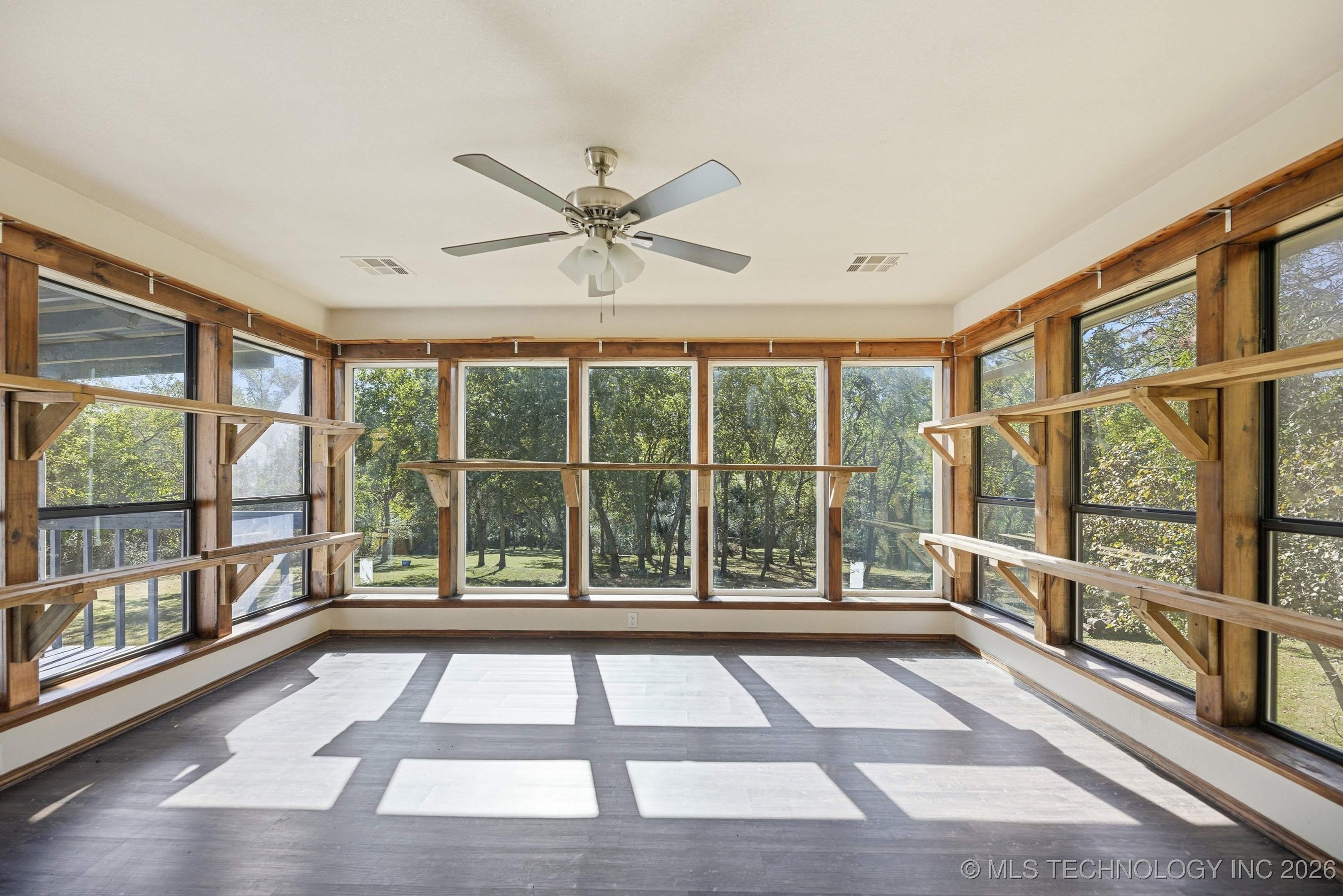 15232 E 495 Road Property Photo 18