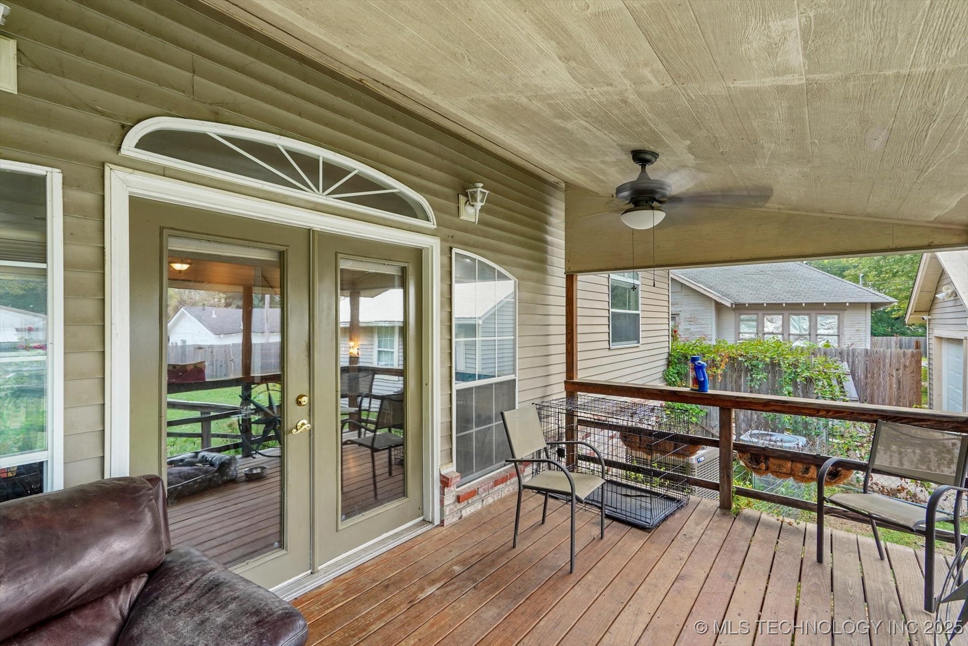 209 W 3rd Street Property Photo 30