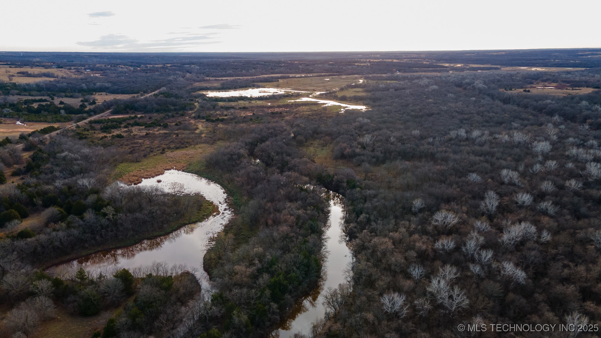 0 E 930 Road Property Photo 32