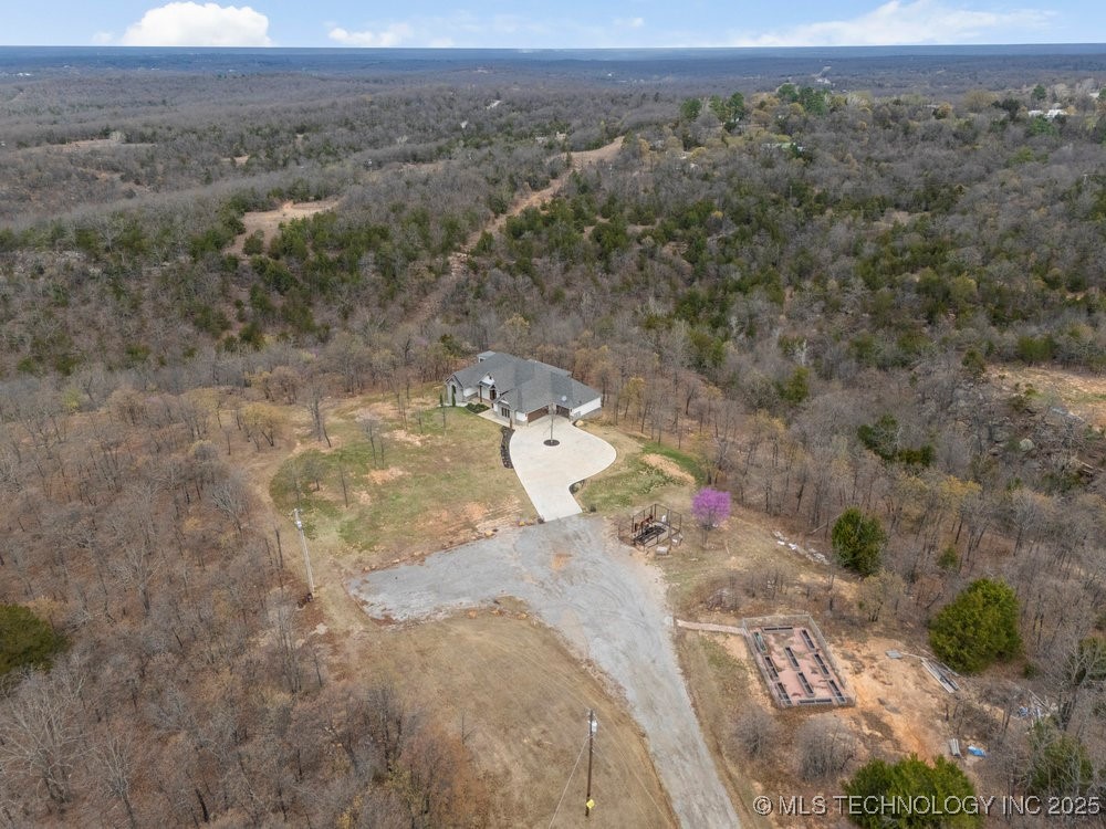 202 Pegilou Lane Property Photo 7