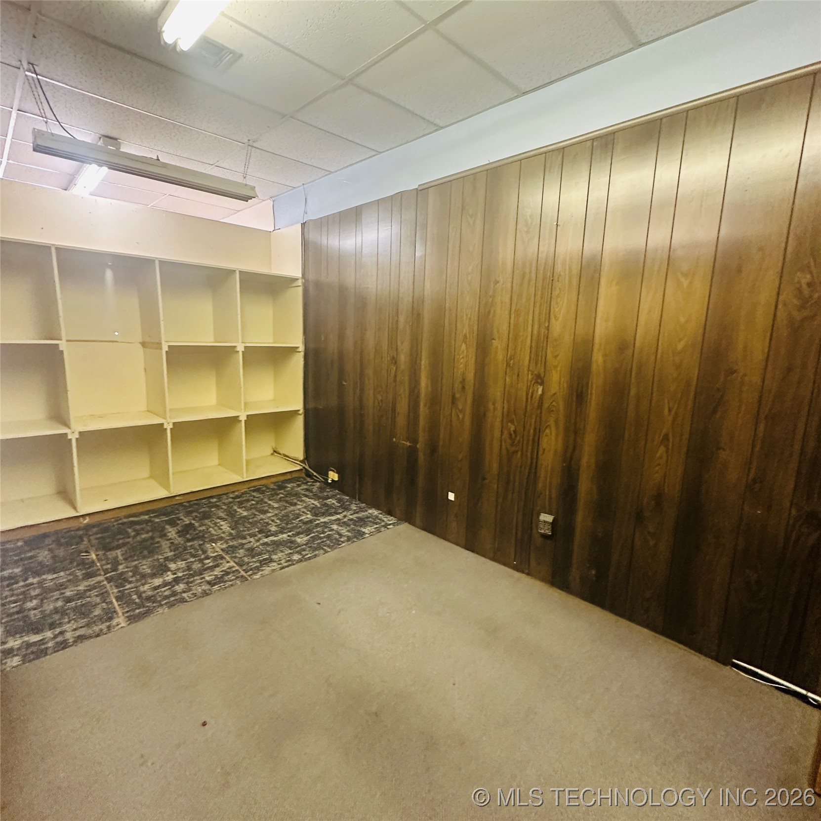 106 S Broadway Street Property Photo 6