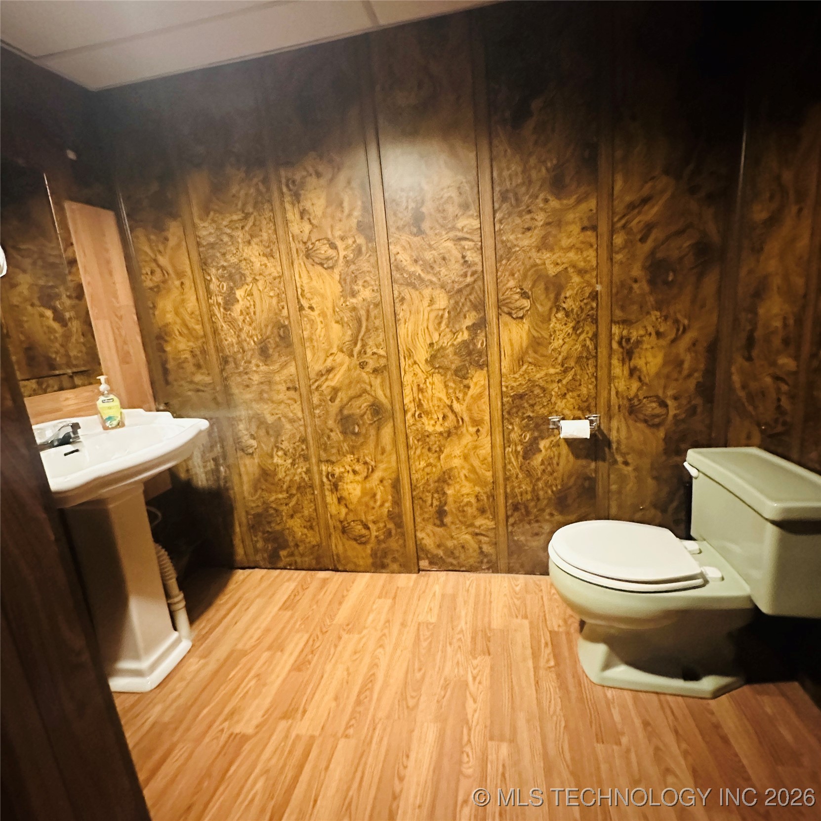 106 S Broadway Street Property Photo 7