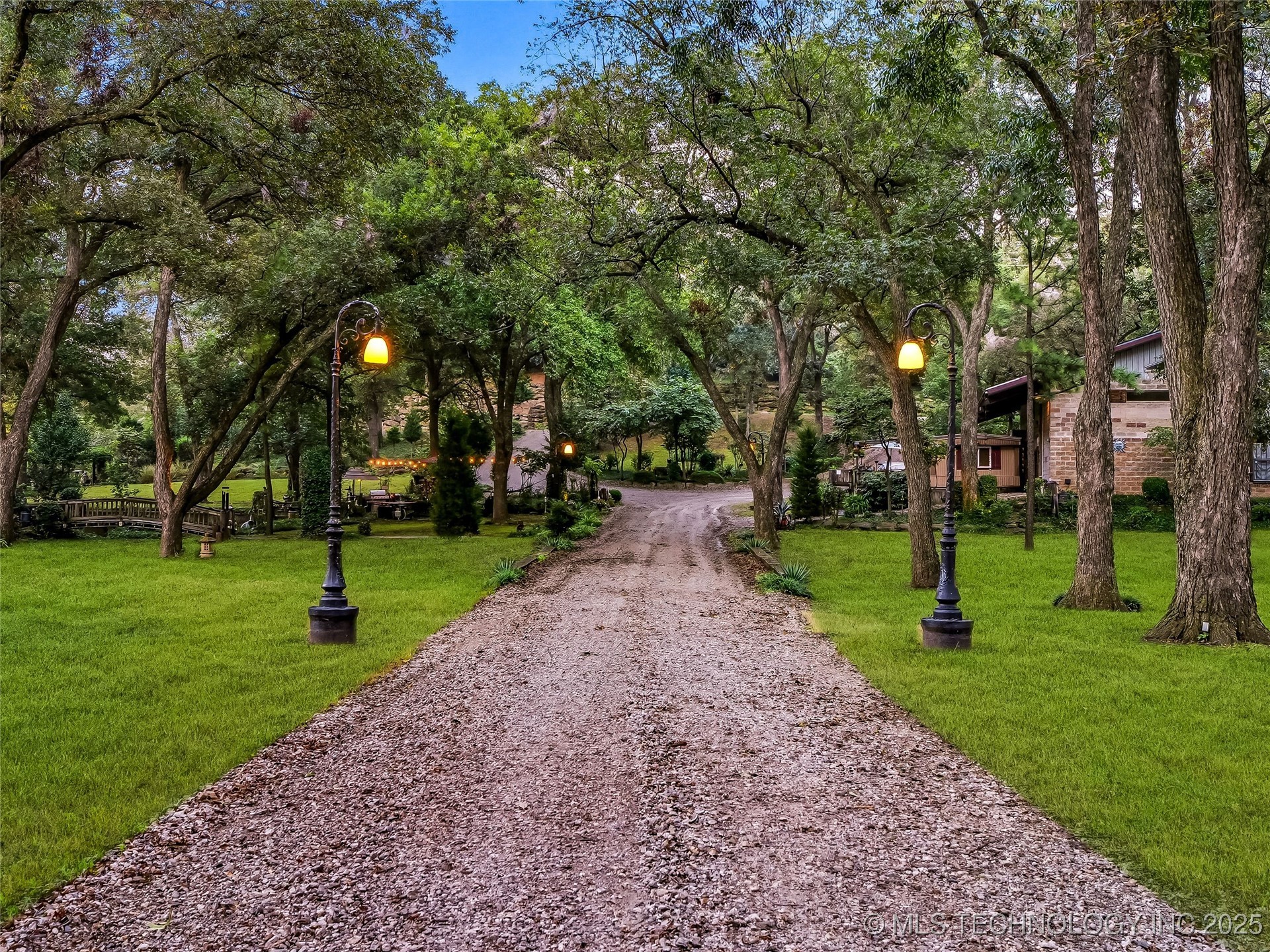 21461 E Apache Street Property Photo 1