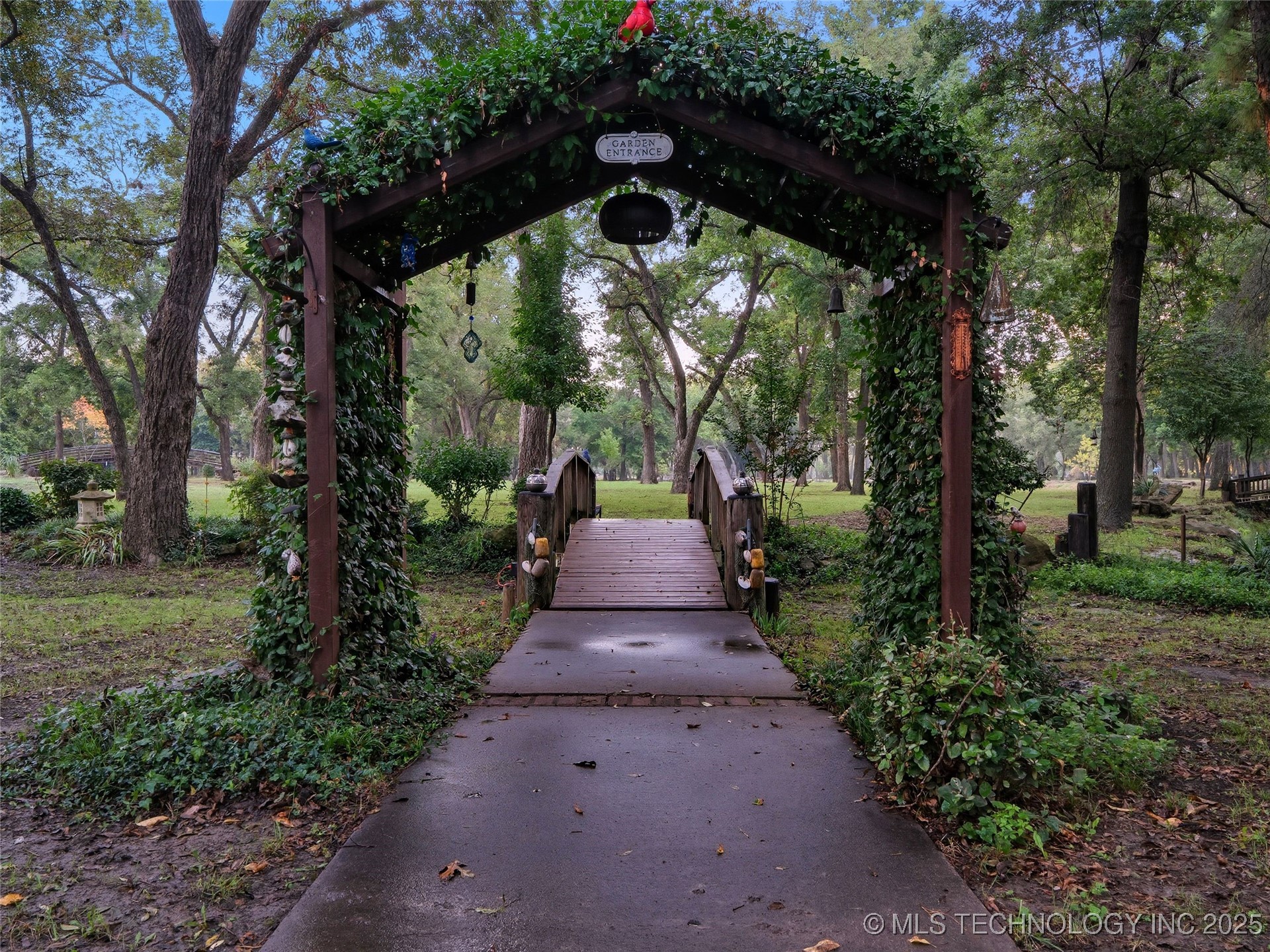 21461 E Apache Street Property Photo 7
