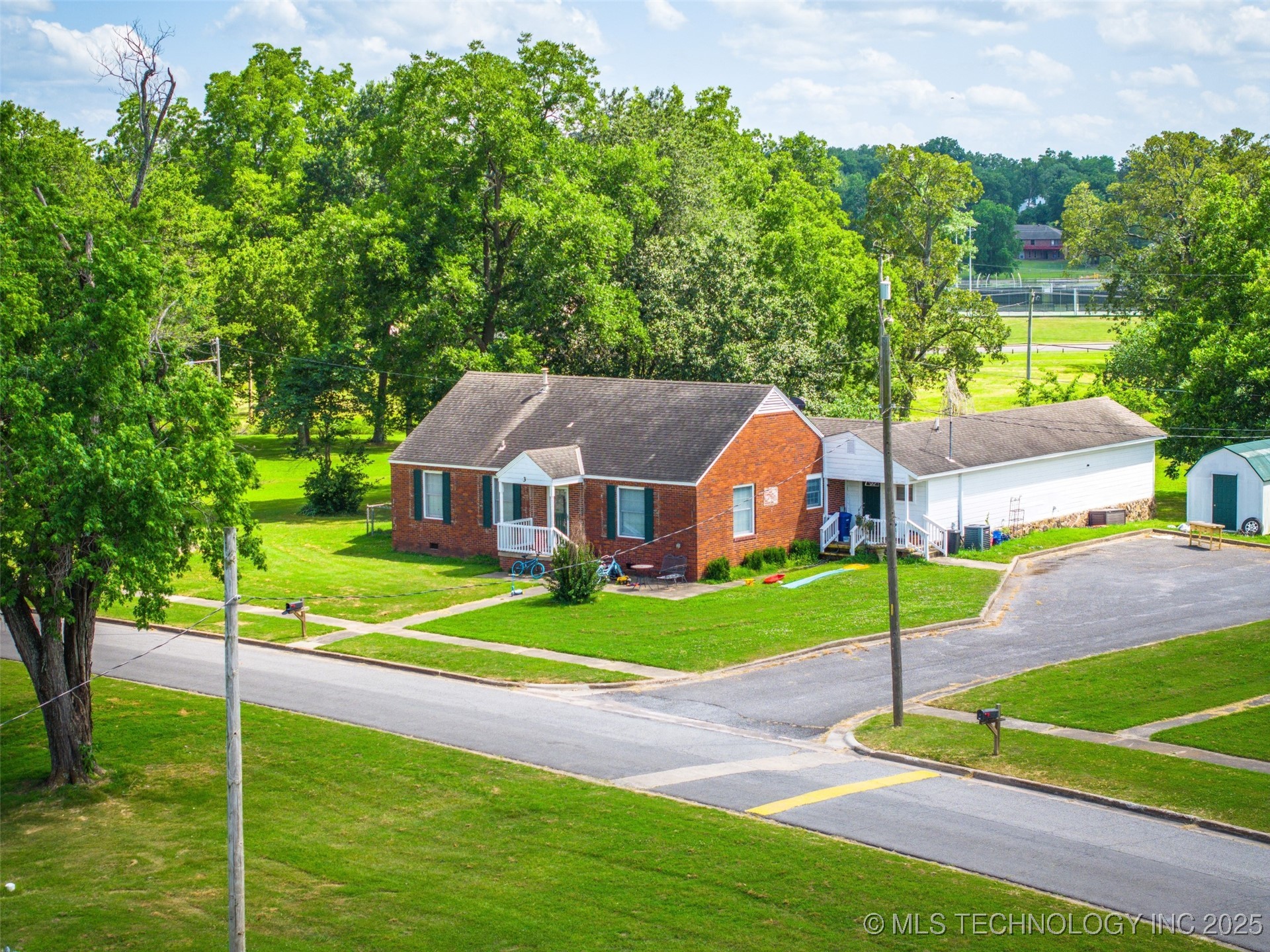 7 Mathis Park Drive Property Photo 10