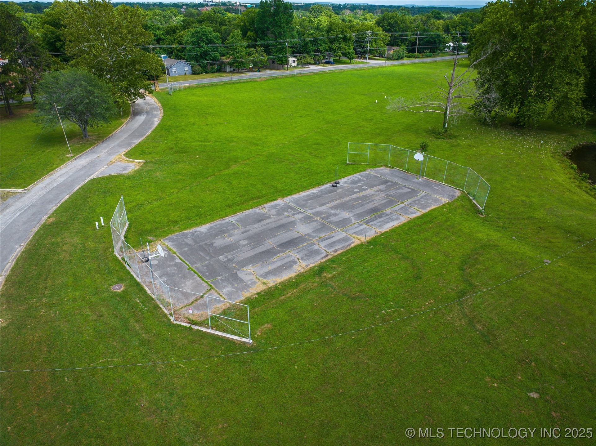 7 Mathis Park Drive Property Photo 15