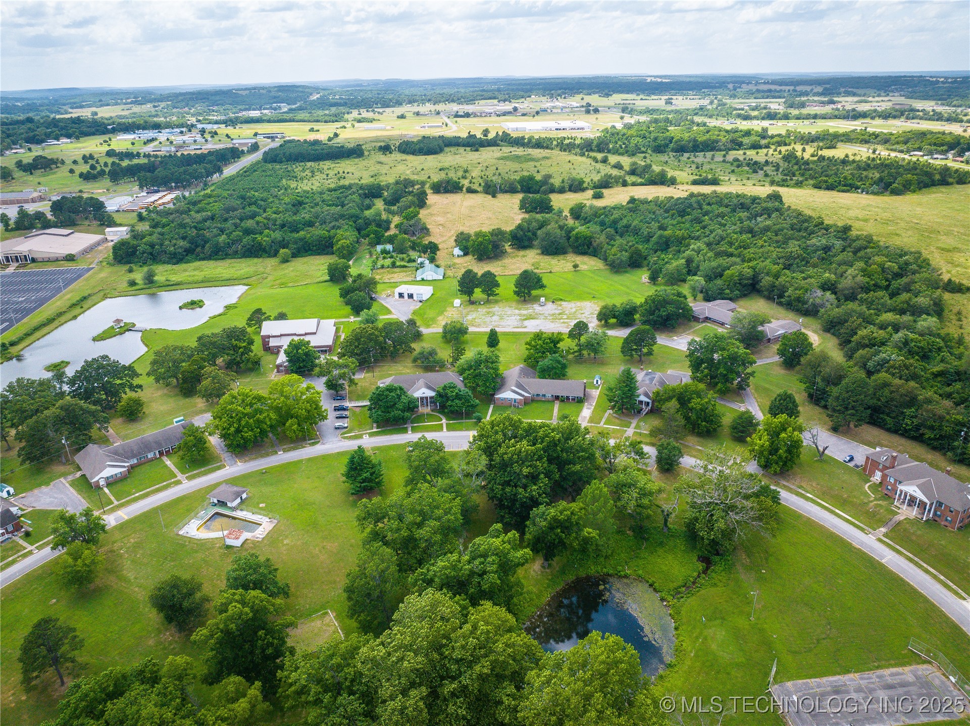 7 Mathis Park Drive Property Photo 36
