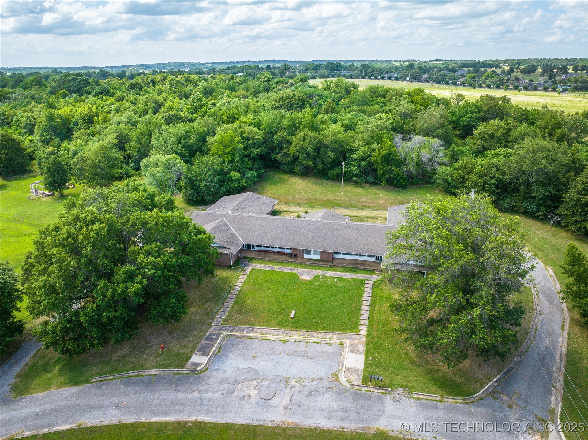 7 Mathis Park Drive Property Photo 37