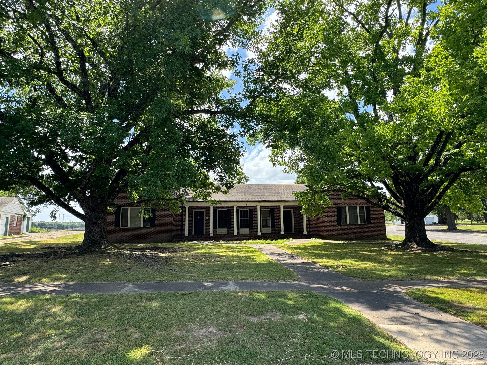 7 Mathis Park Drive Property Photo 40