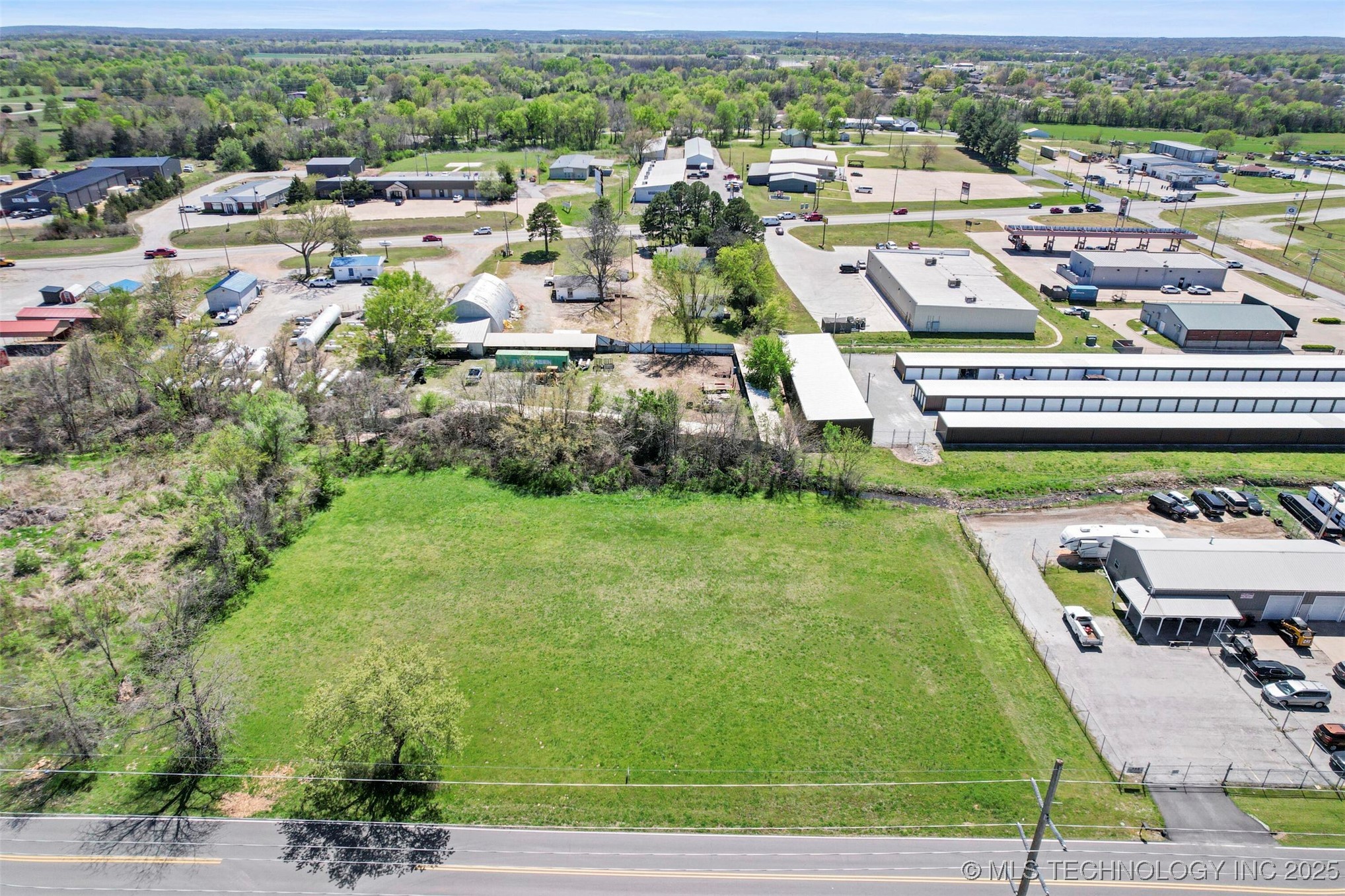 1110 N 3rd Street Property Photo 3