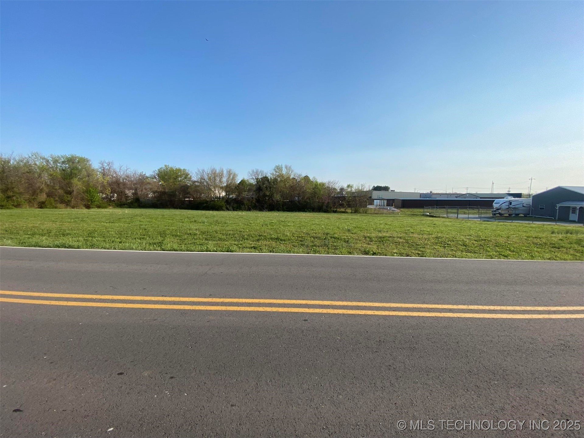 1110 N 3rd Street Property Photo 10