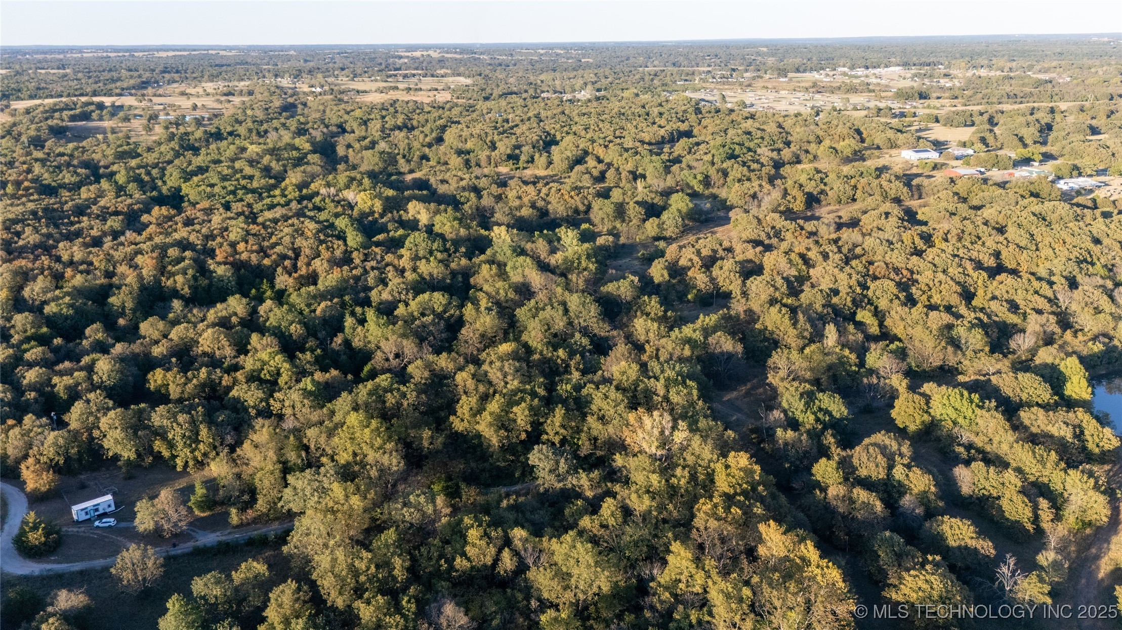8712 County Road 1550 Property Photo 7