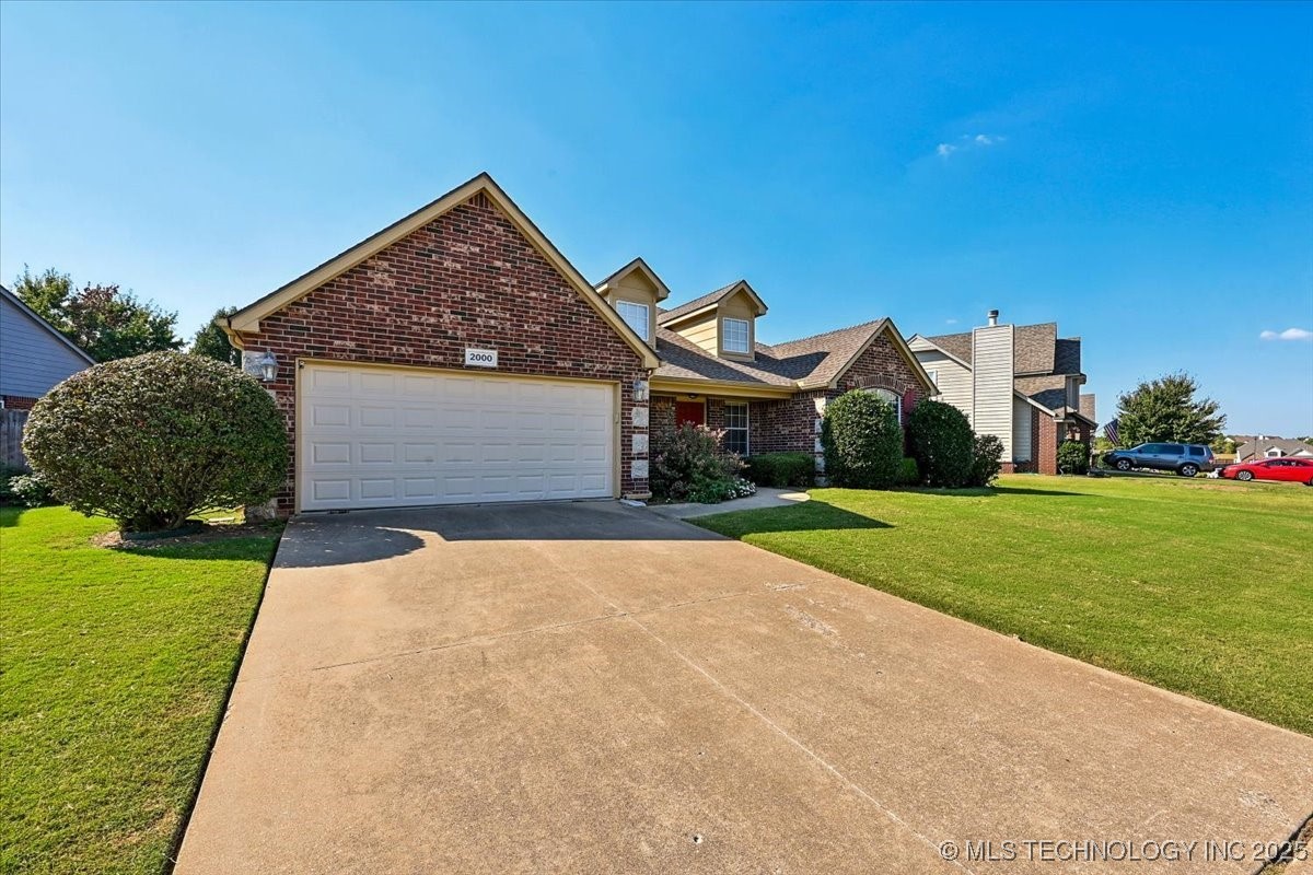 2000 N 6th Street Property Photo 3