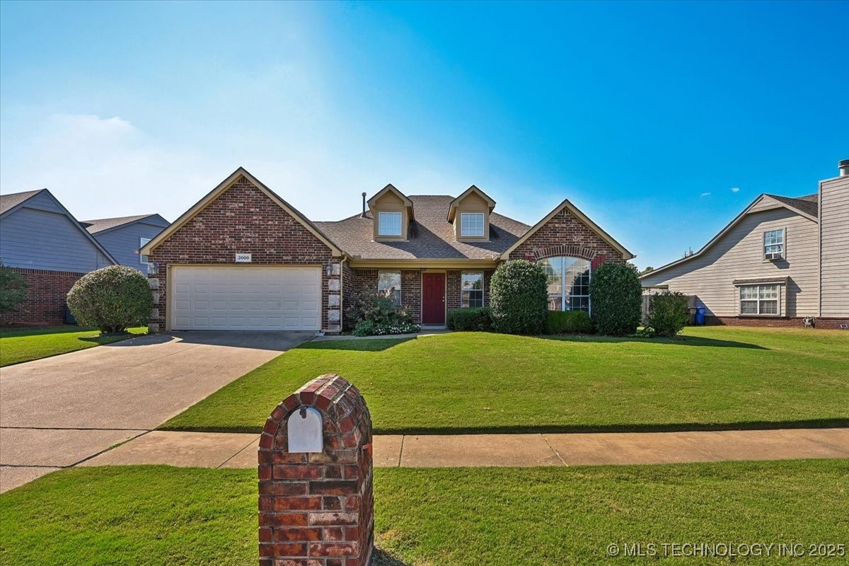 2000 N 6th Street Property Photo 5