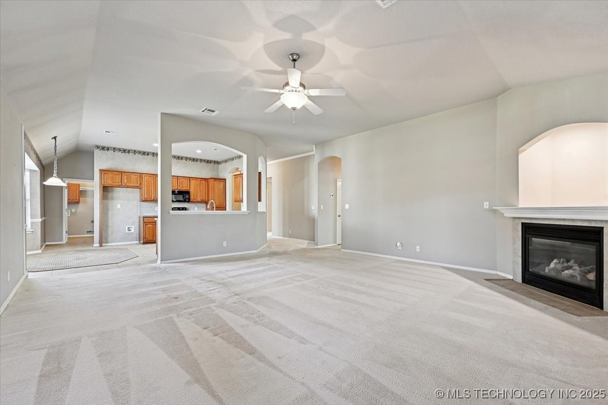 2000 N 6th Street Property Photo 14