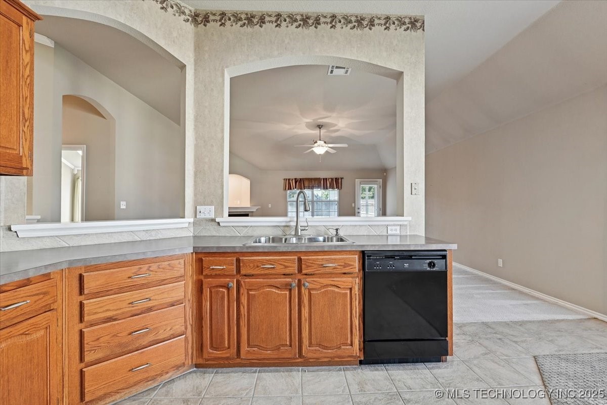 2000 N 6th Street Property Photo 19