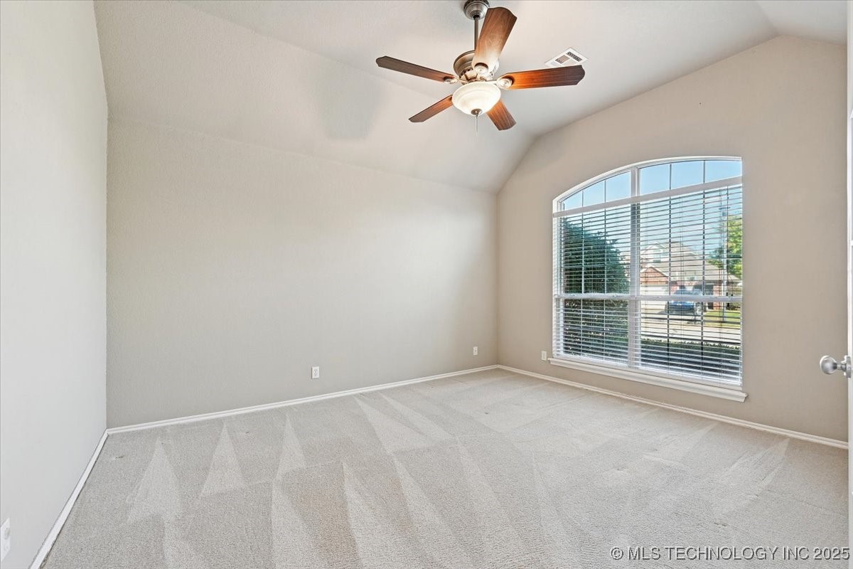 2000 N 6th Street Property Photo 23