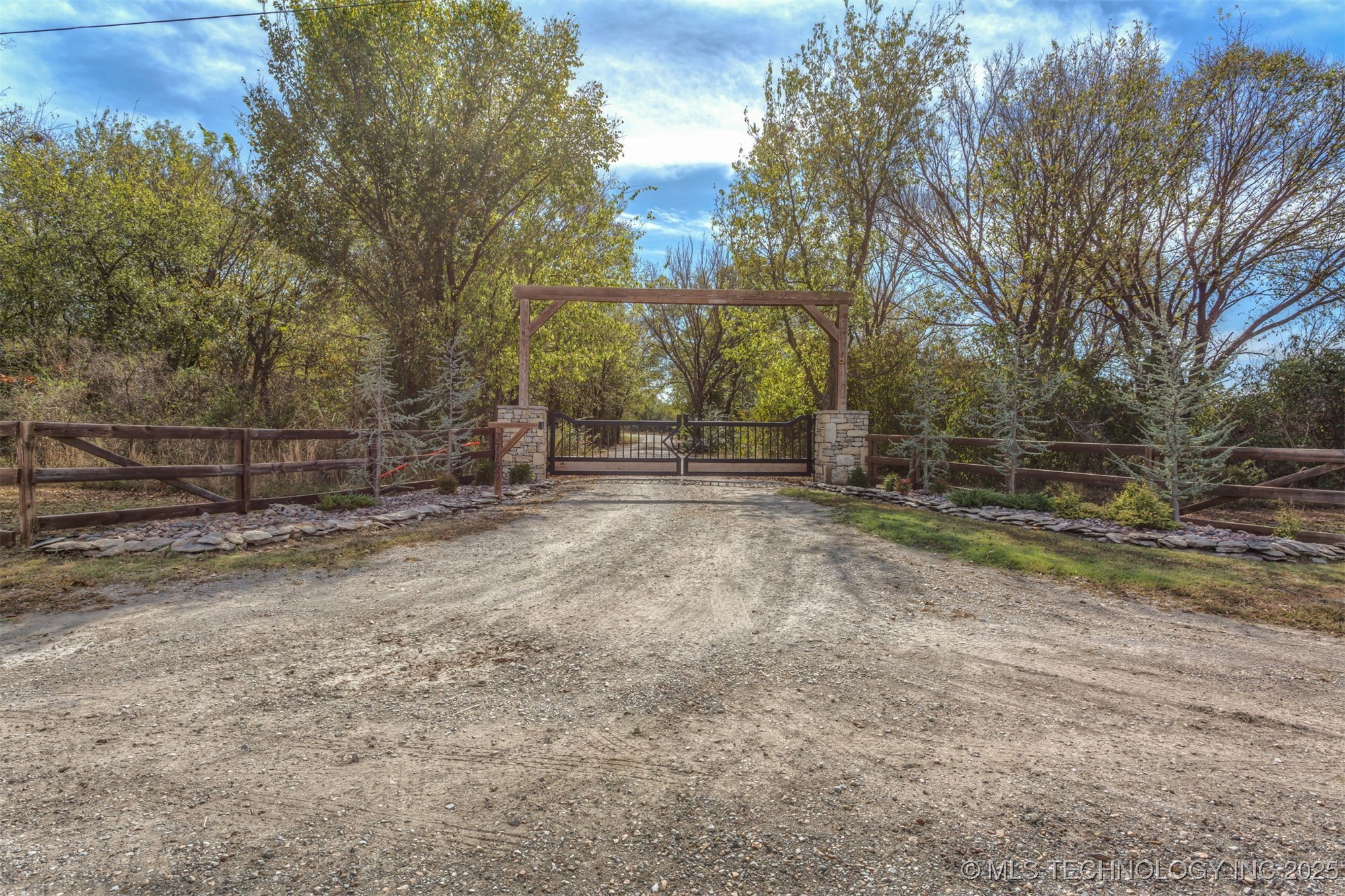 37760 E 171st Street S Property Photo 5