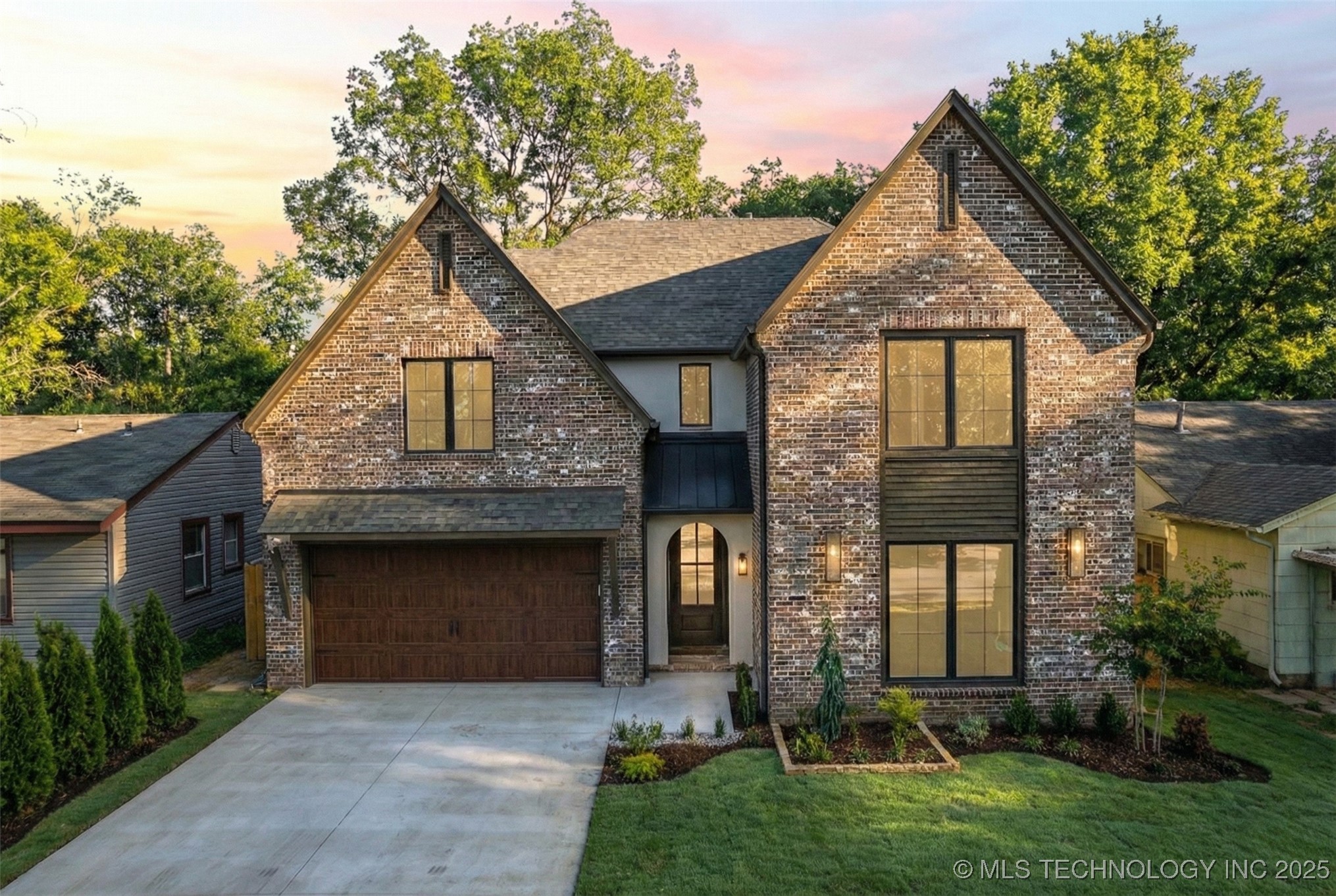 4127 S Cincinnati Avenue Property Photo 1