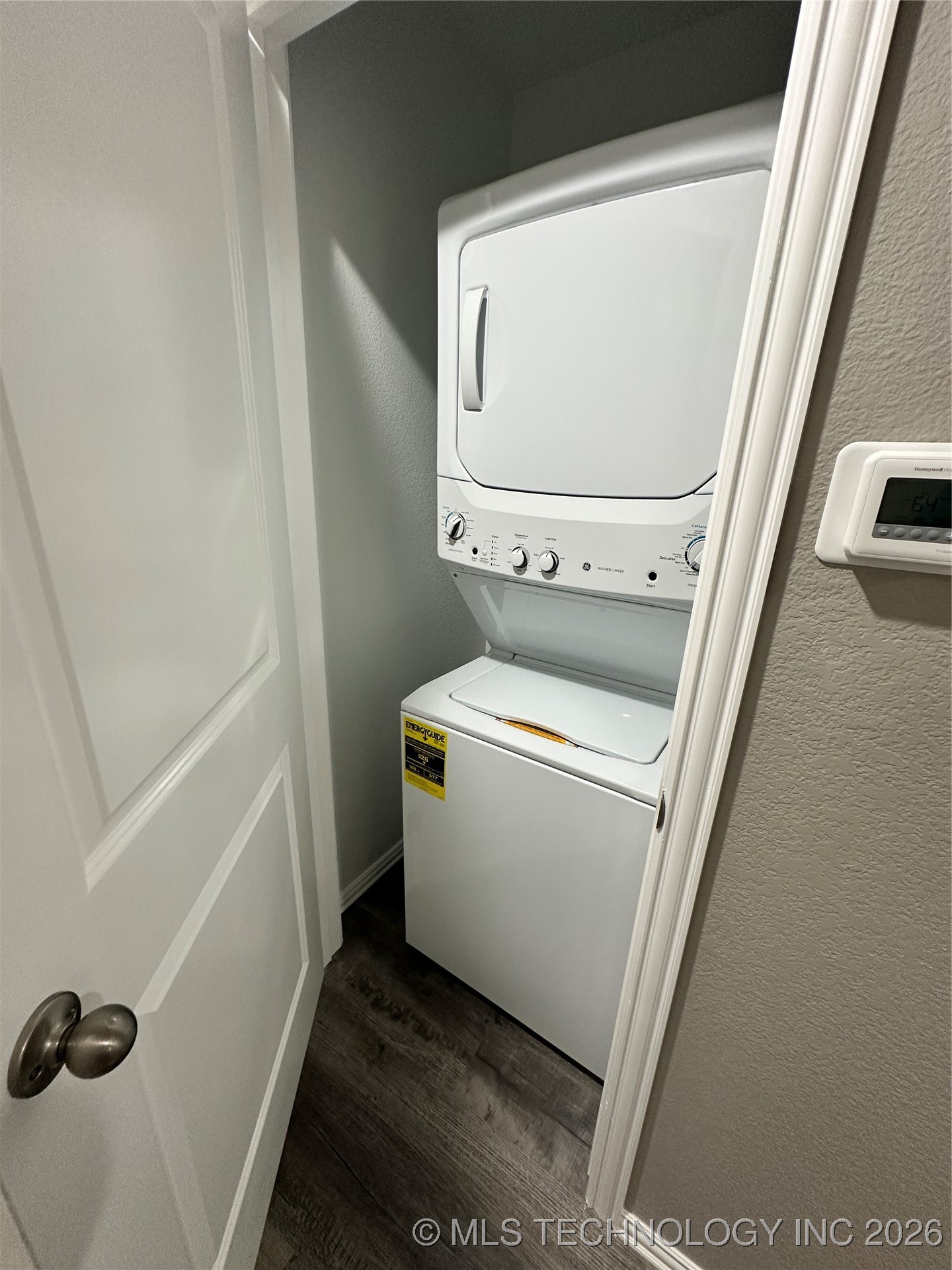 920 N 7th Property Photo 5