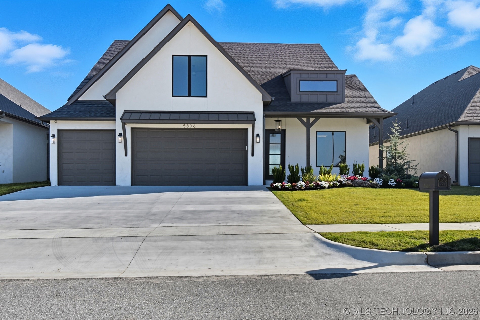 5806 E 126th Street S Property Photo 2