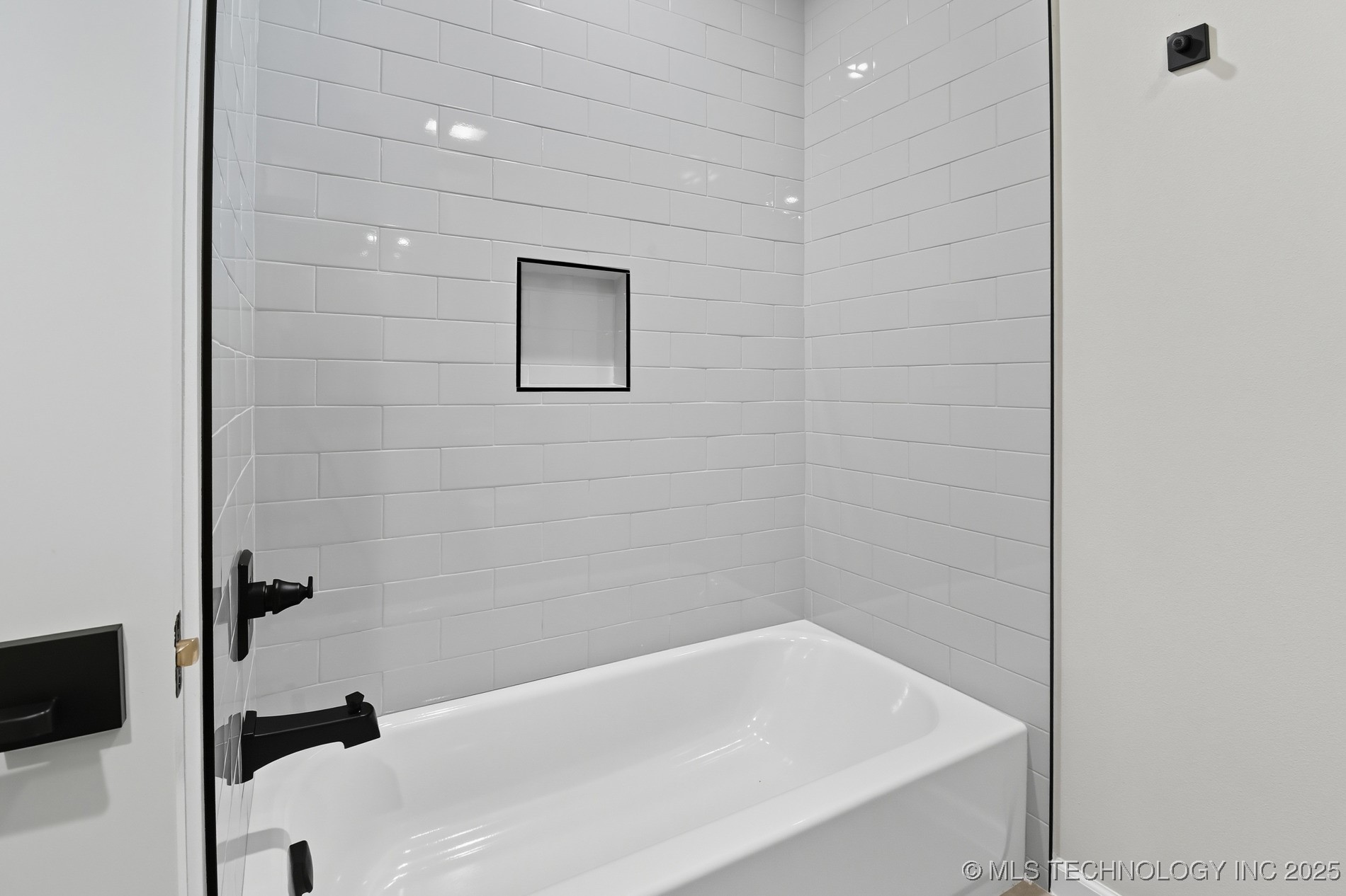 5806 E 126th Street S Property Photo 58