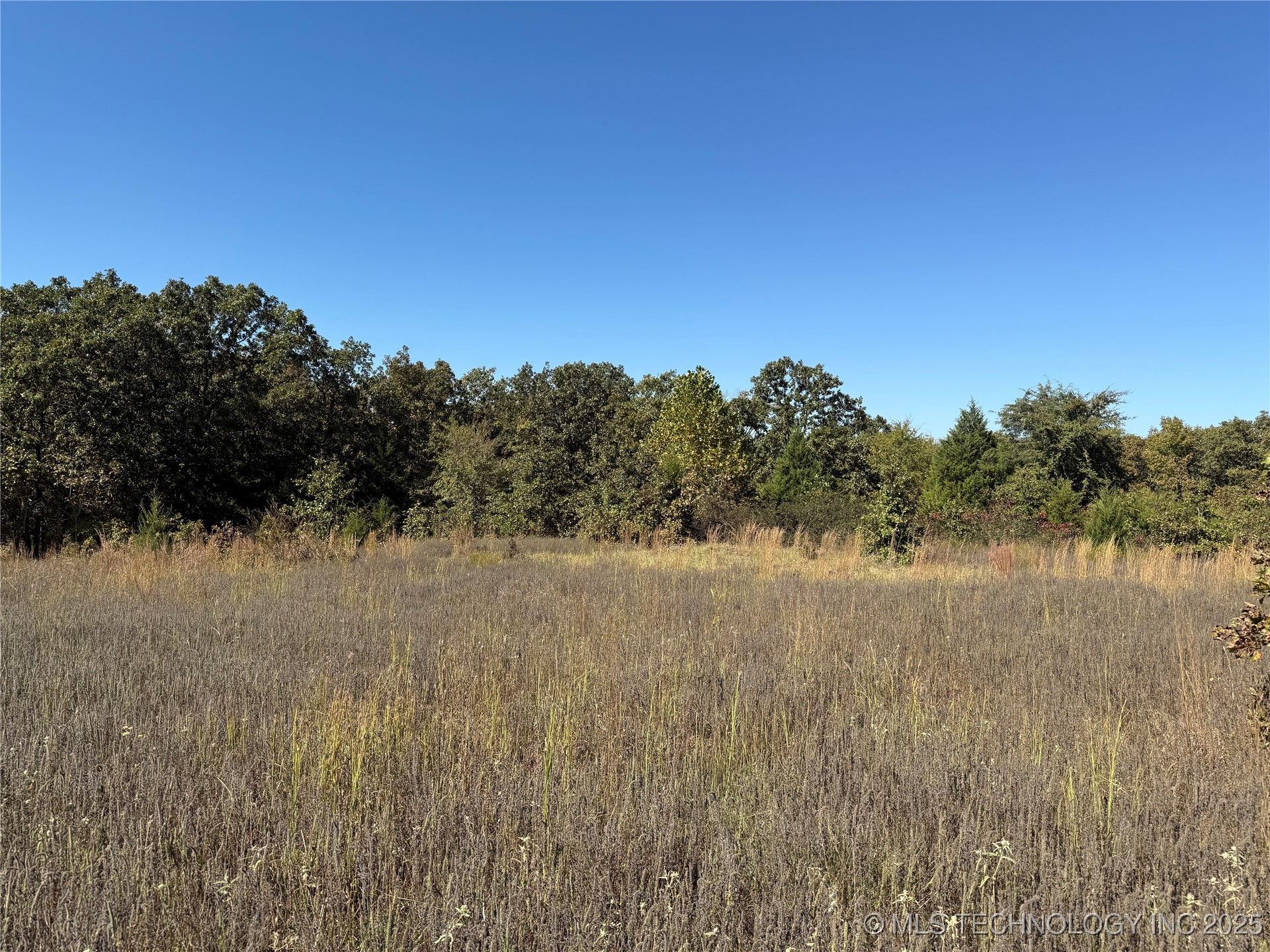 N Mclean Road Property Photo 4