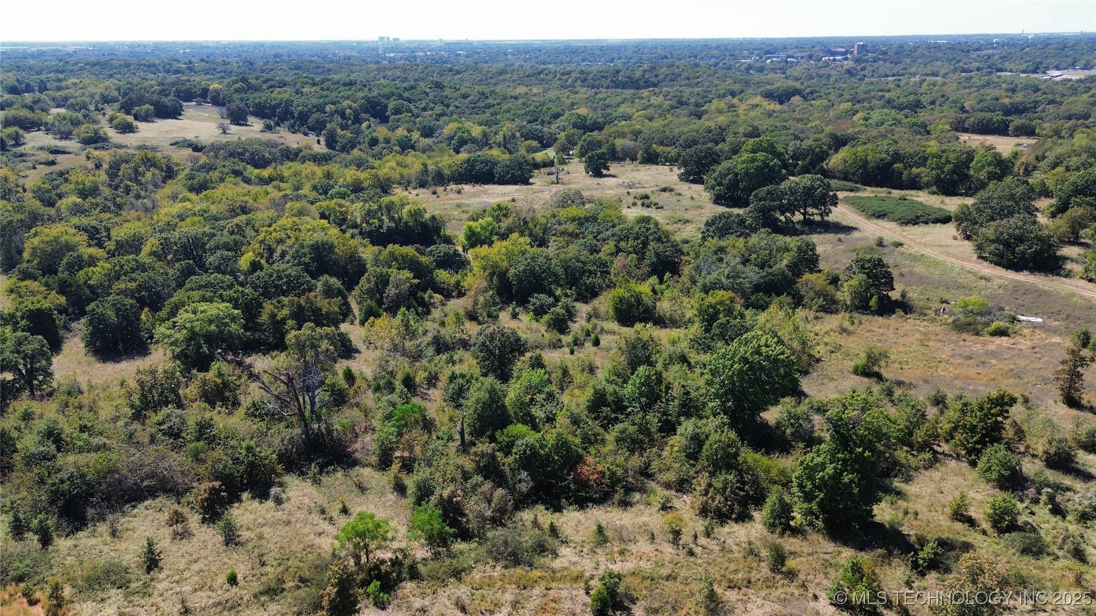 N Mclean Road Property Photo 19